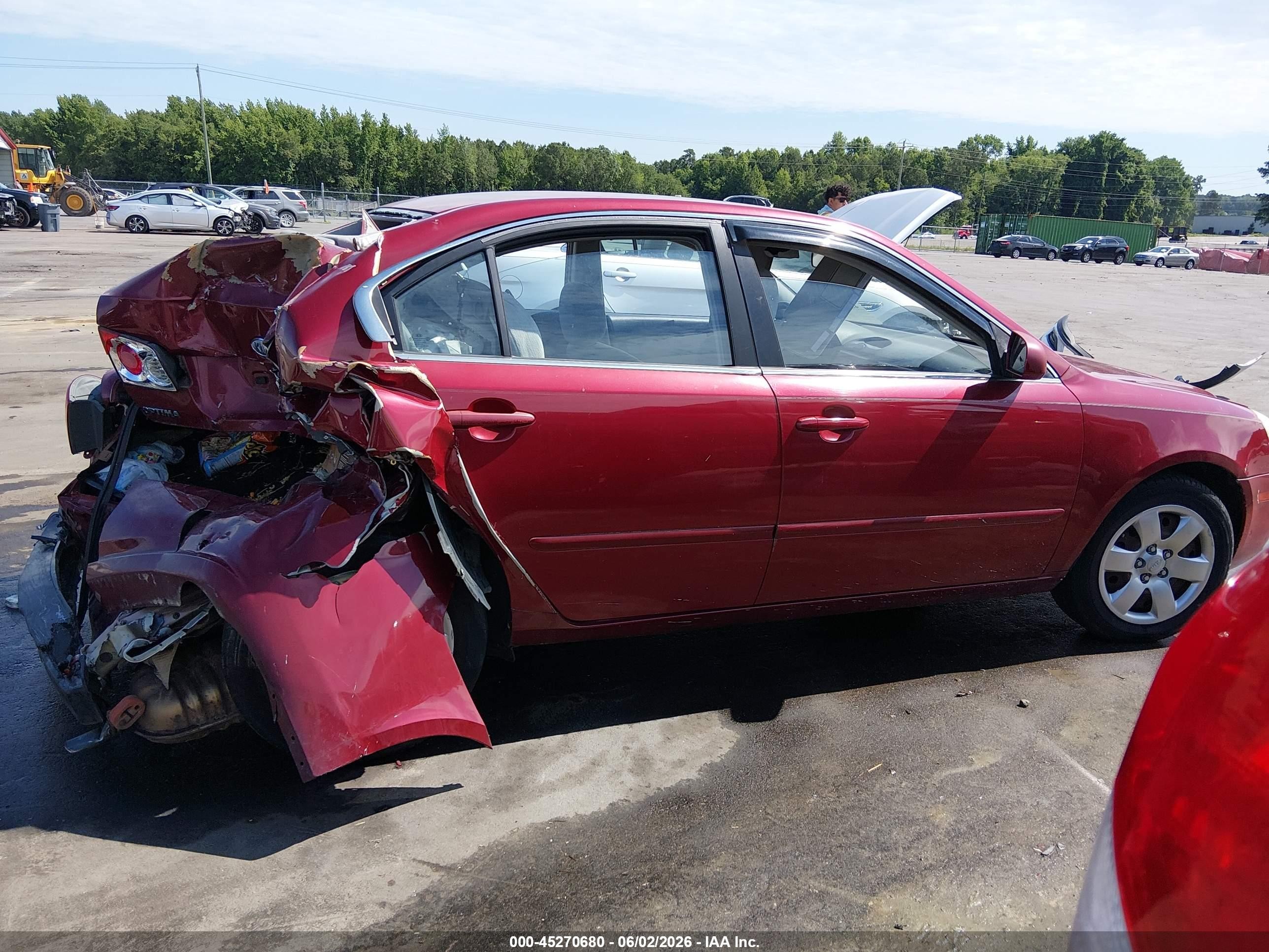 2008 Kia Optima Lx Red vin: KNAGE123485222811