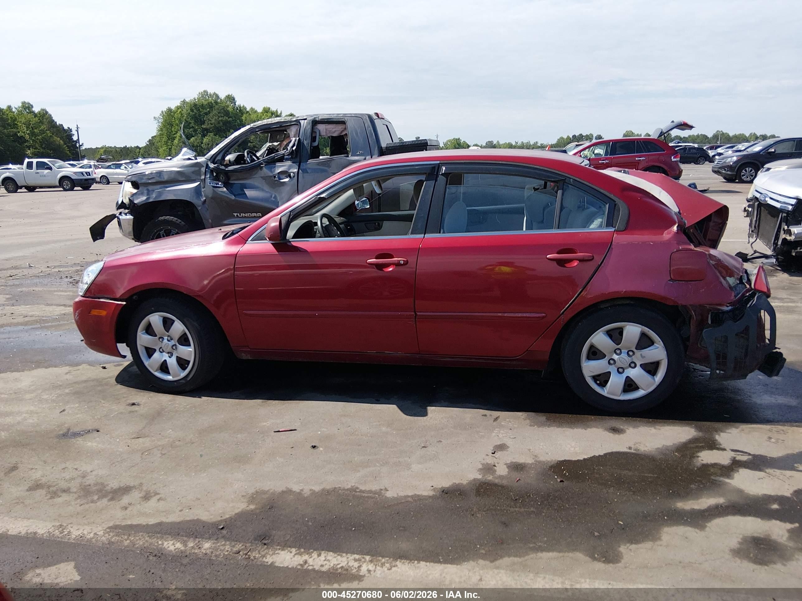 2008 Kia Optima Lx Red vin: KNAGE123485222811
