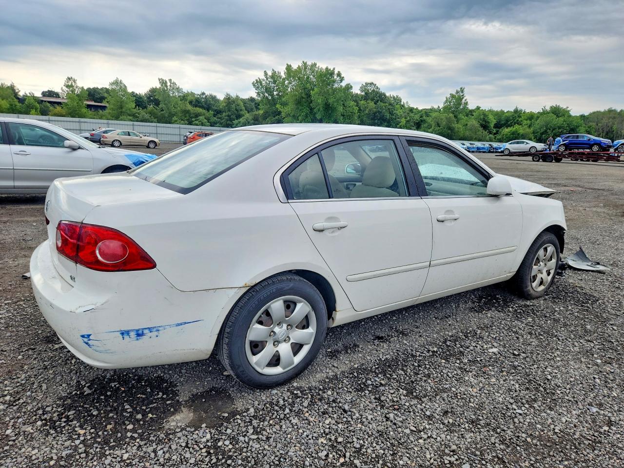 2007 Kia Optima Lx White vin: KNAGE123675104967