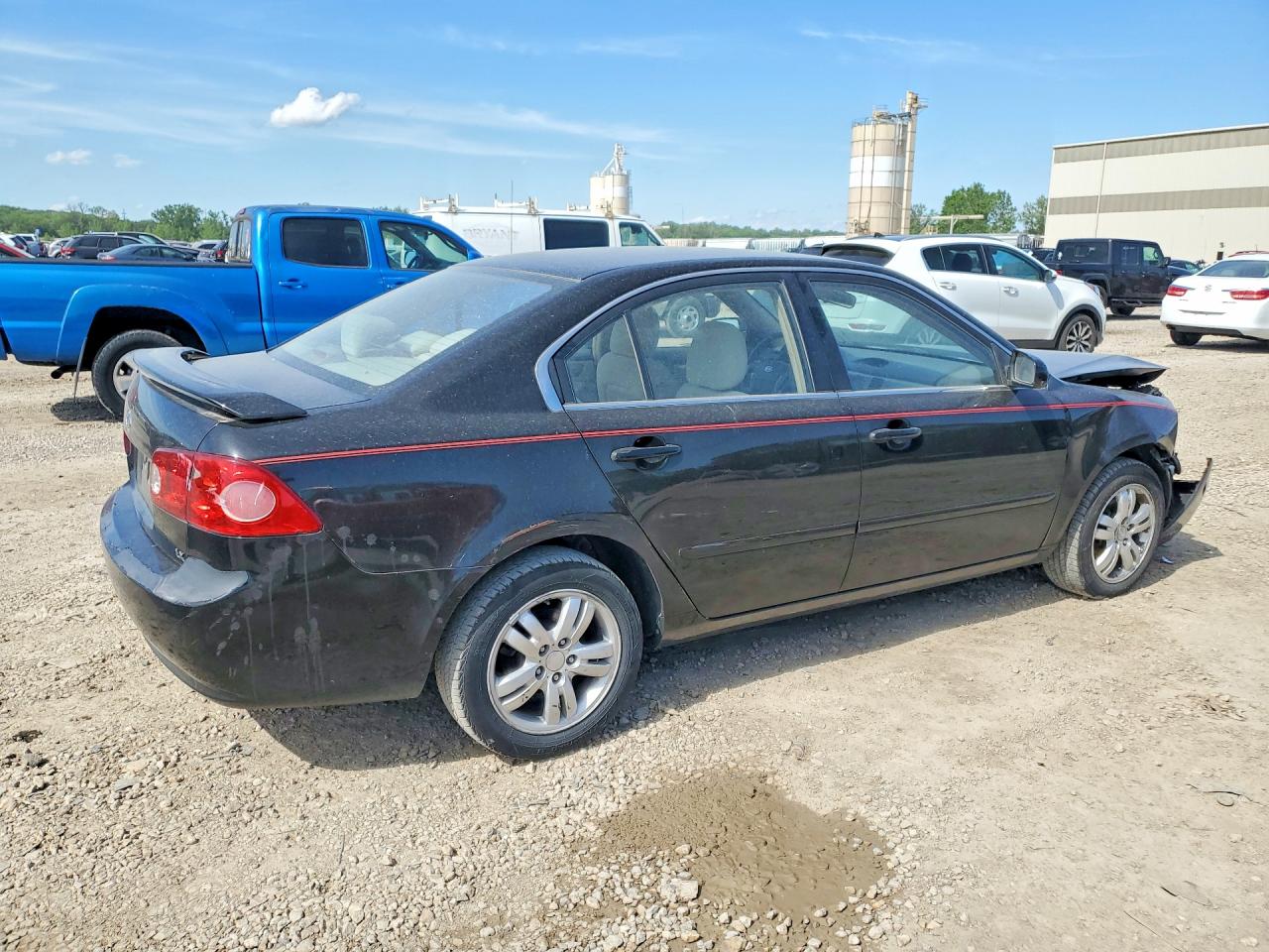 2007 Kia Optima Lx Black vin: KNAGE123675120330