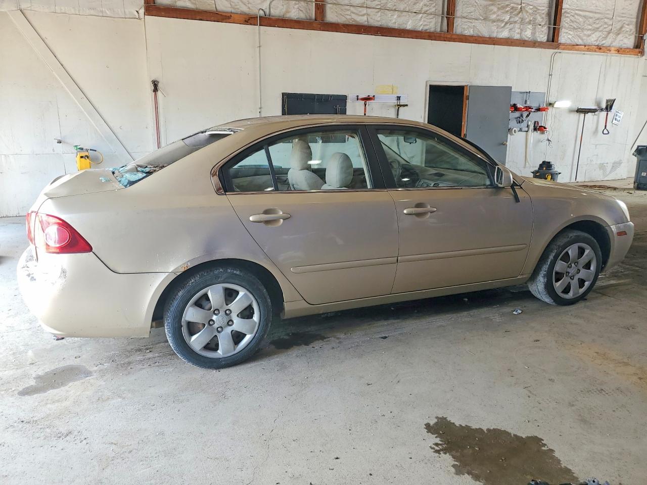 2008 Kia Optima Lx Gold vin: KNAGE123685204522
