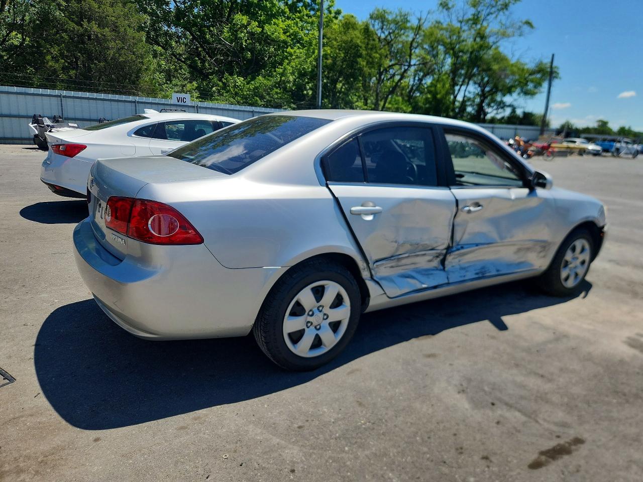 2007 Kia Optima Lx Silver vin: KNAGE123775147004