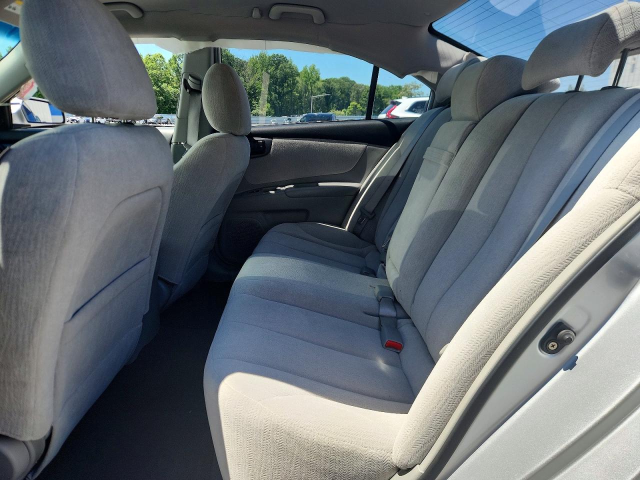 2007 Kia Optima Lx Silver vin: KNAGE123775147004