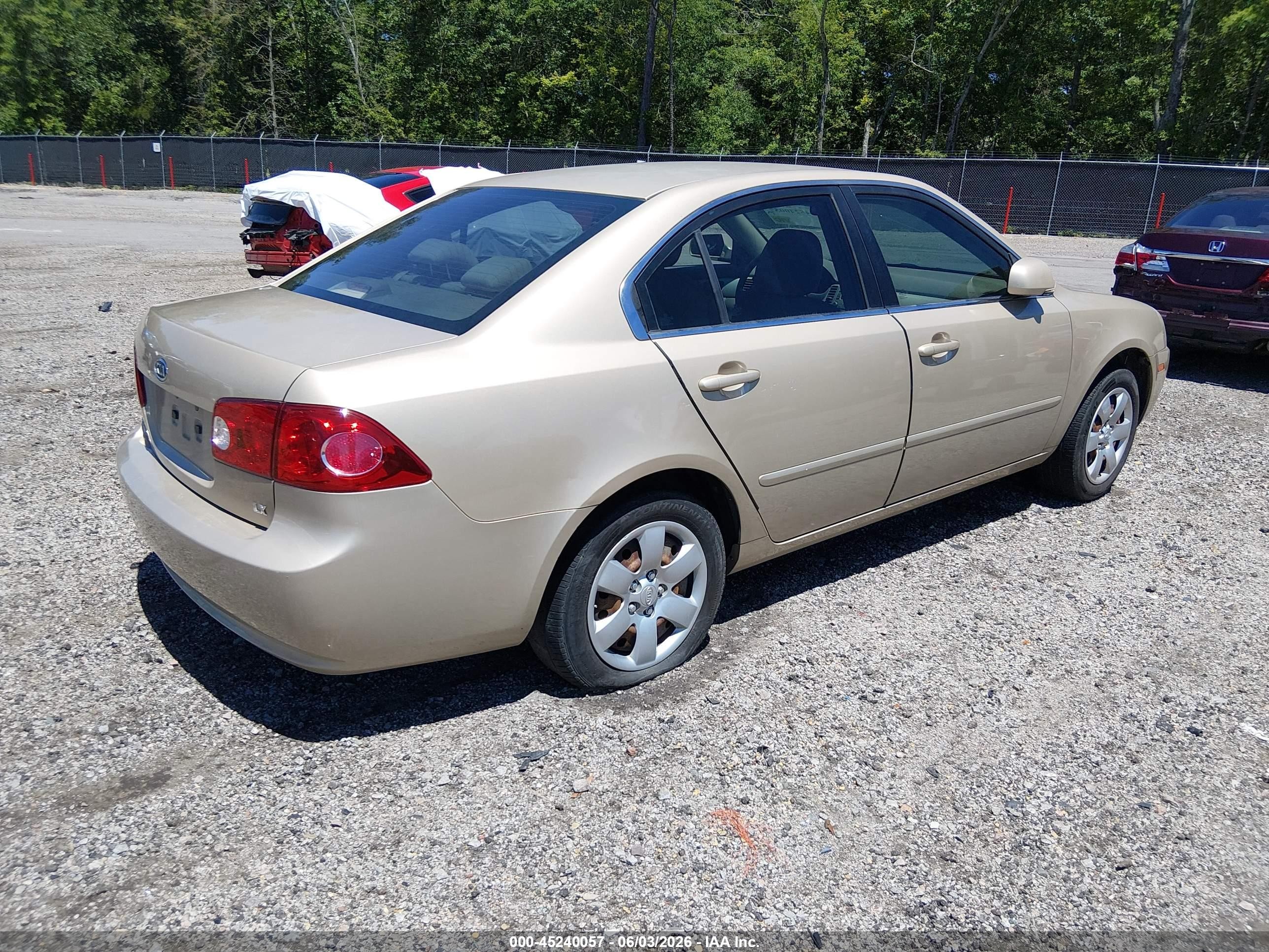 2008 Kia Optima Lx Cream vin: KNAGE123885222584