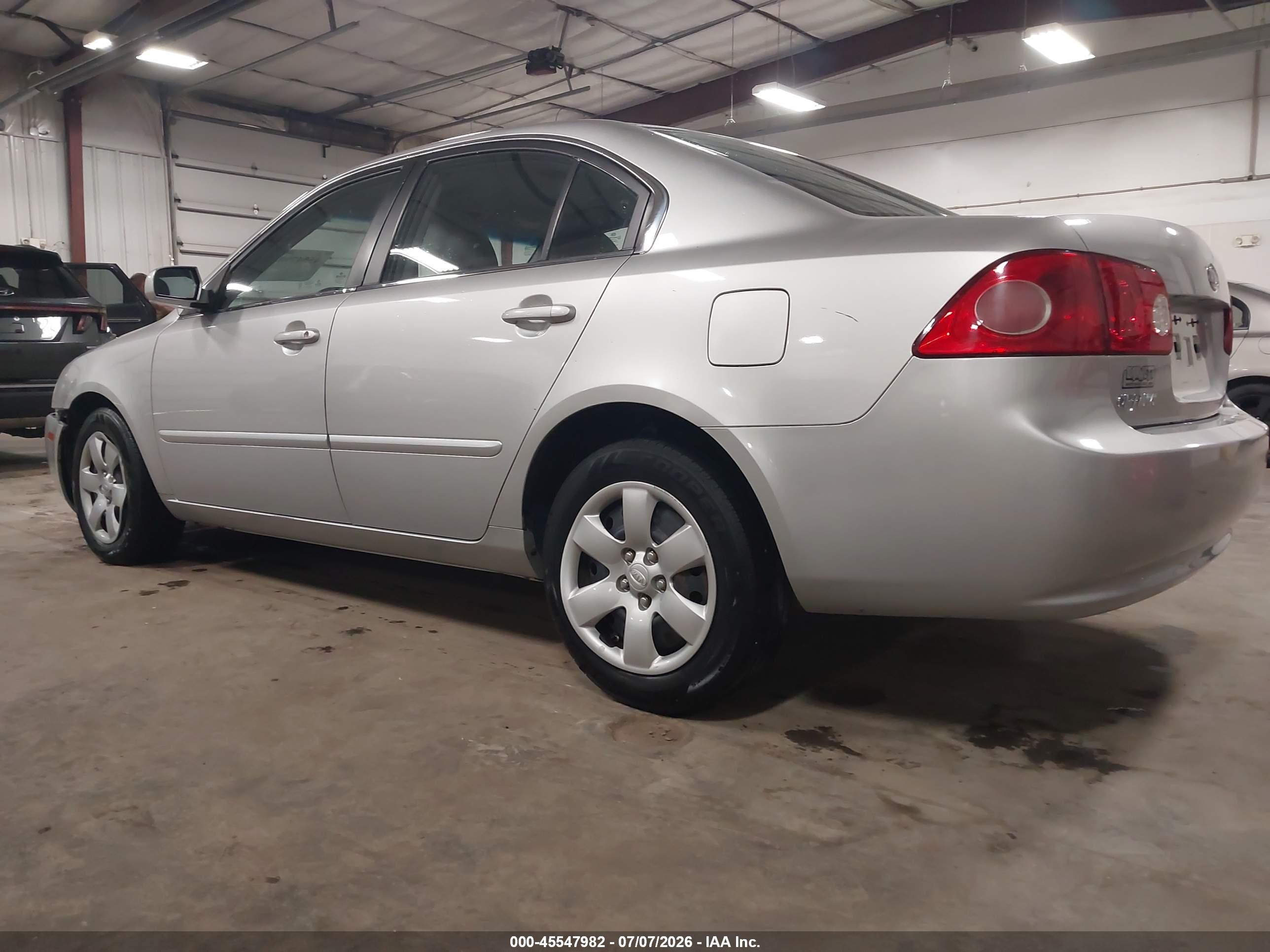 2008 Kia Optima Lx Silver vin: KNAGE123985202733