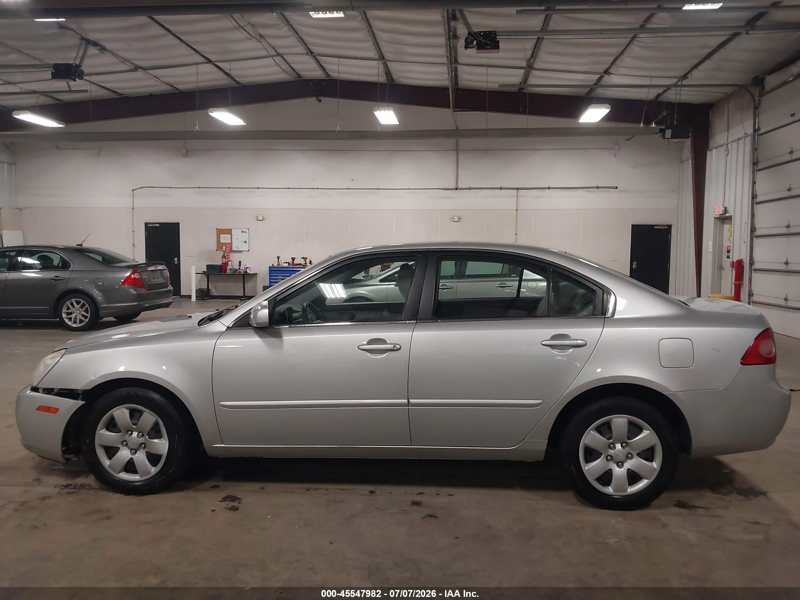 2008 Kia Optima Lx Silver vin: KNAGE123985202733