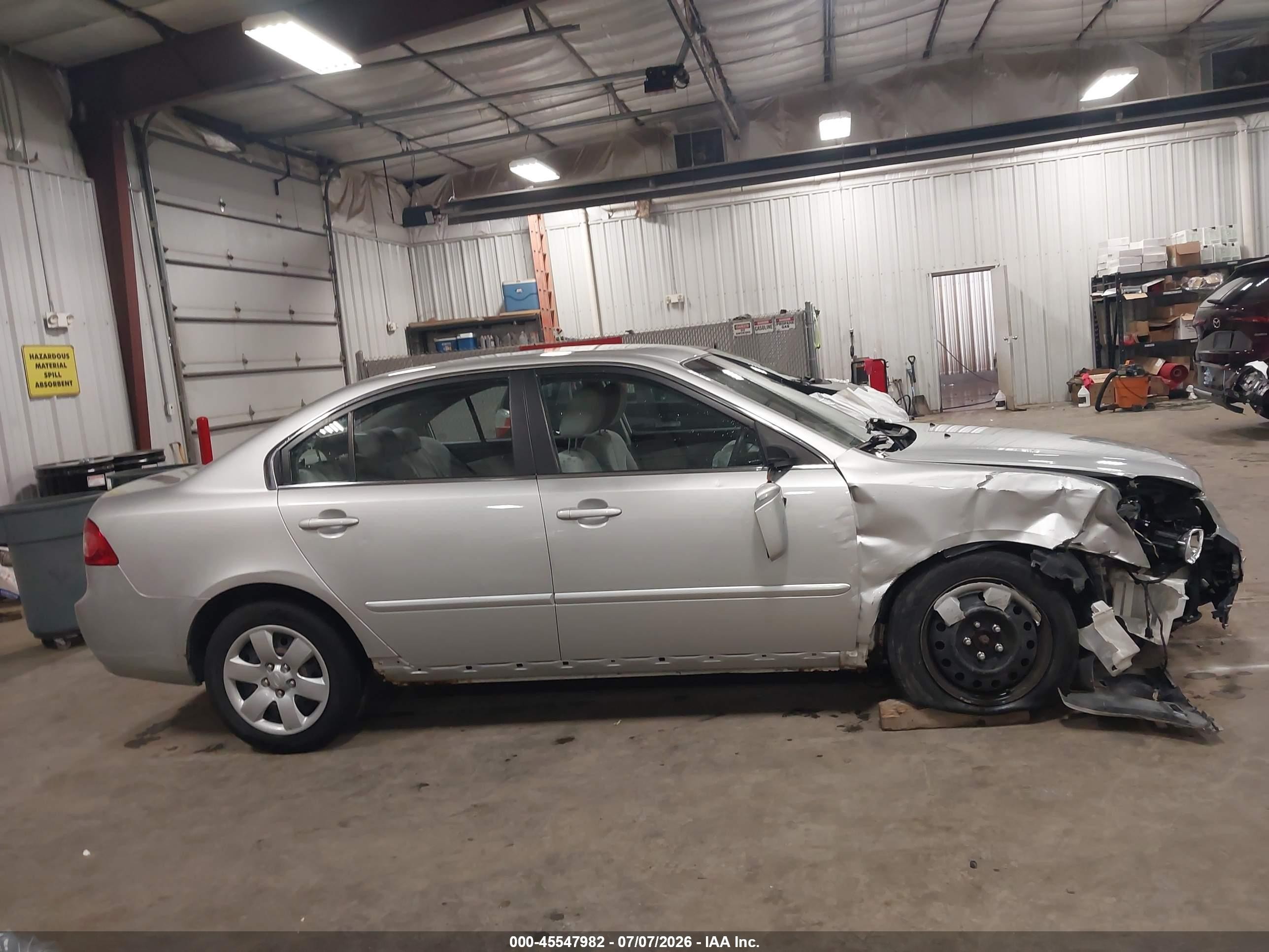 2008 Kia Optima Lx Silver vin: KNAGE123985202733