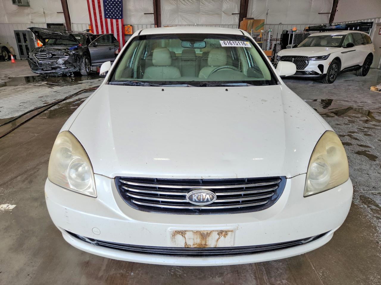 2008 Kia Optima Lx White vin: KNAGE123985213795