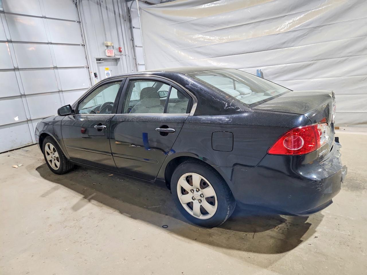 2007 Kia Optima Lx Black vin: KNAGE123X75110657