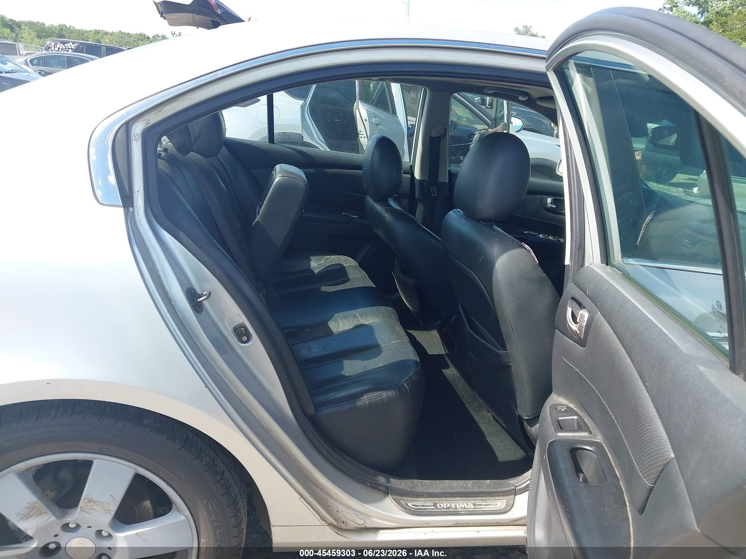 2007 Kia Optima Ex V6 Серебряный vin: KNAGE124075098995
