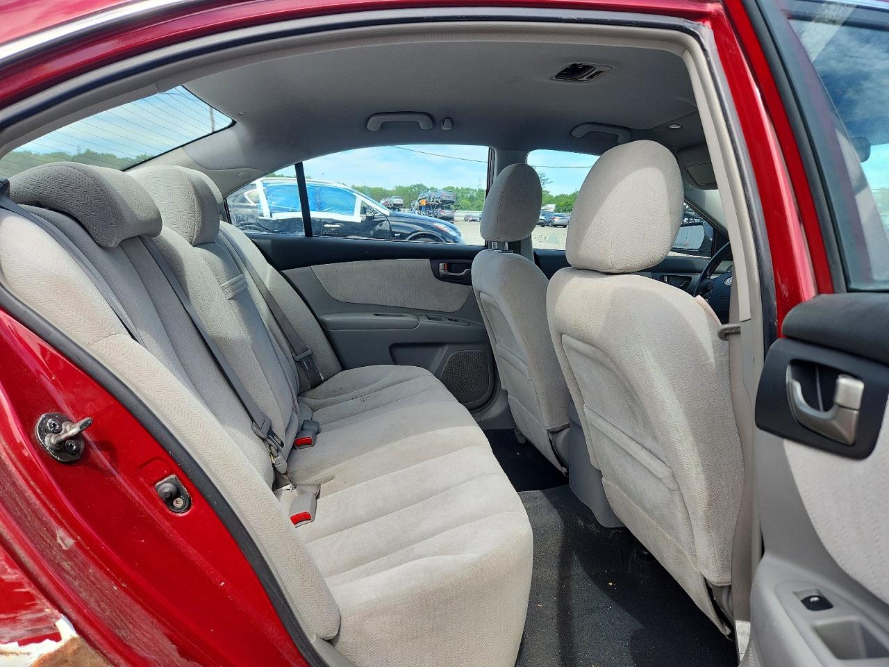 2007 Kia Optima Lx/ex Red vin: KNAGE124375146358