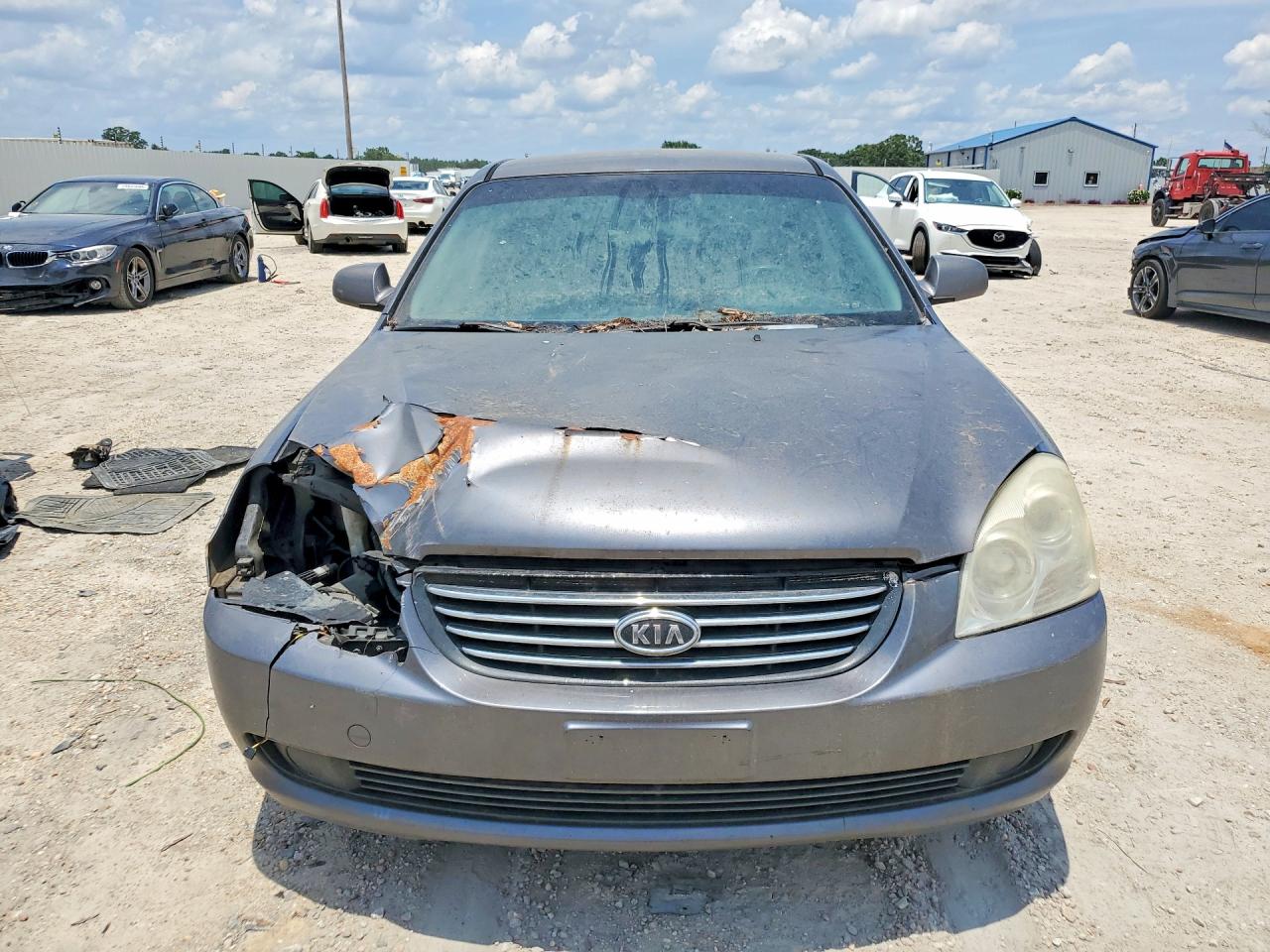2008 Kia Optima Серебряный vin: KNAGE124385170824