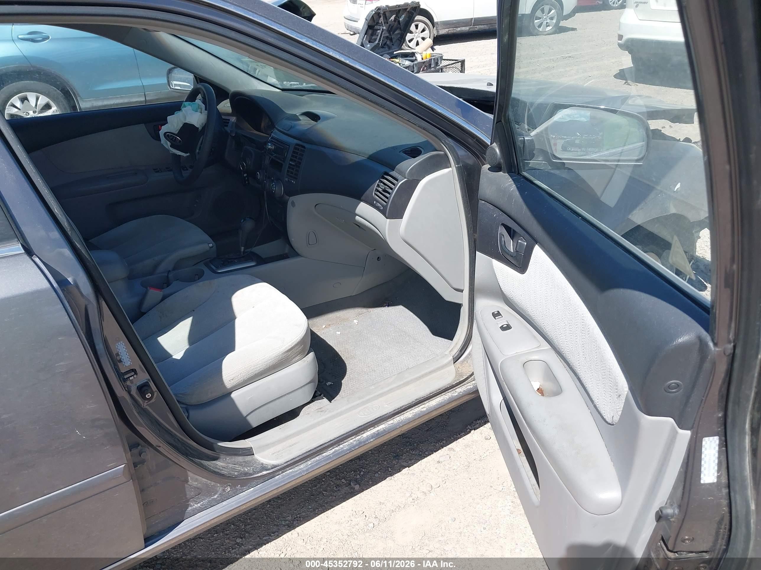 2006 Kia Optima Ex V6 (new)/lx V6 (new) Gray vin: KNAGE124465065769
