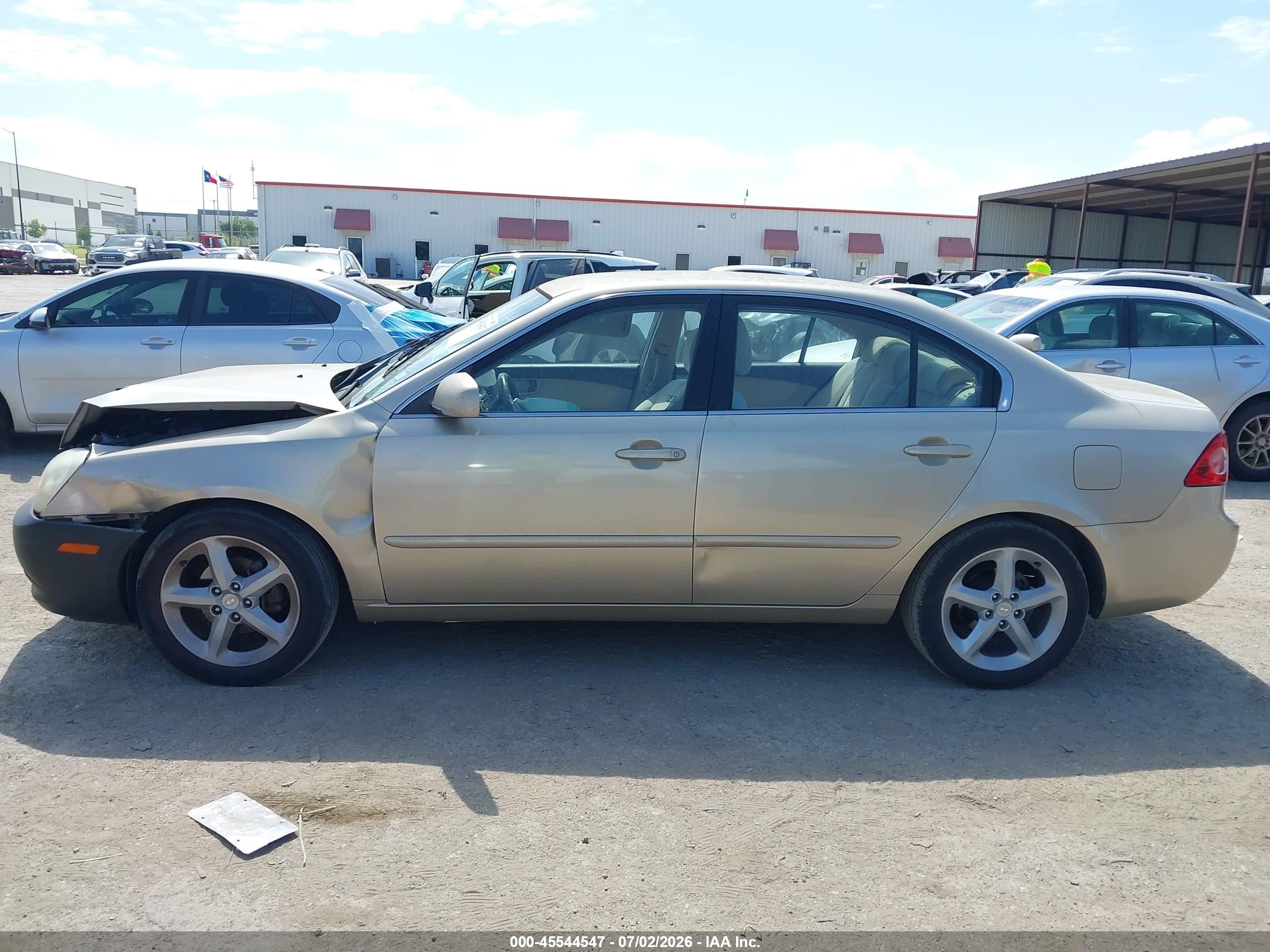 2007 Kia Optima Lx V6 Brown vin: KNAGE124475102370