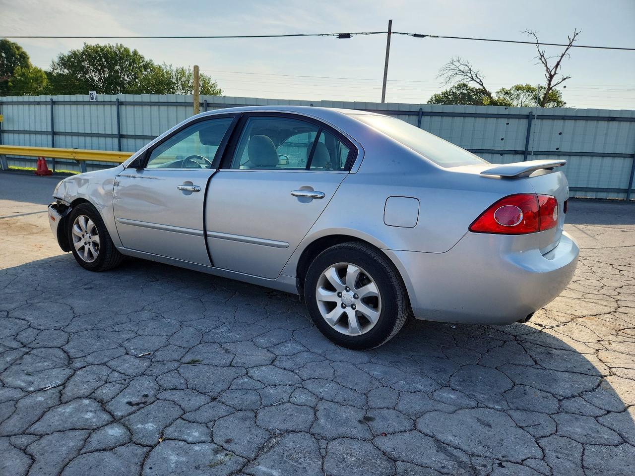 2007 Kia Optima Lx Silver vin: KNAGE124575153554