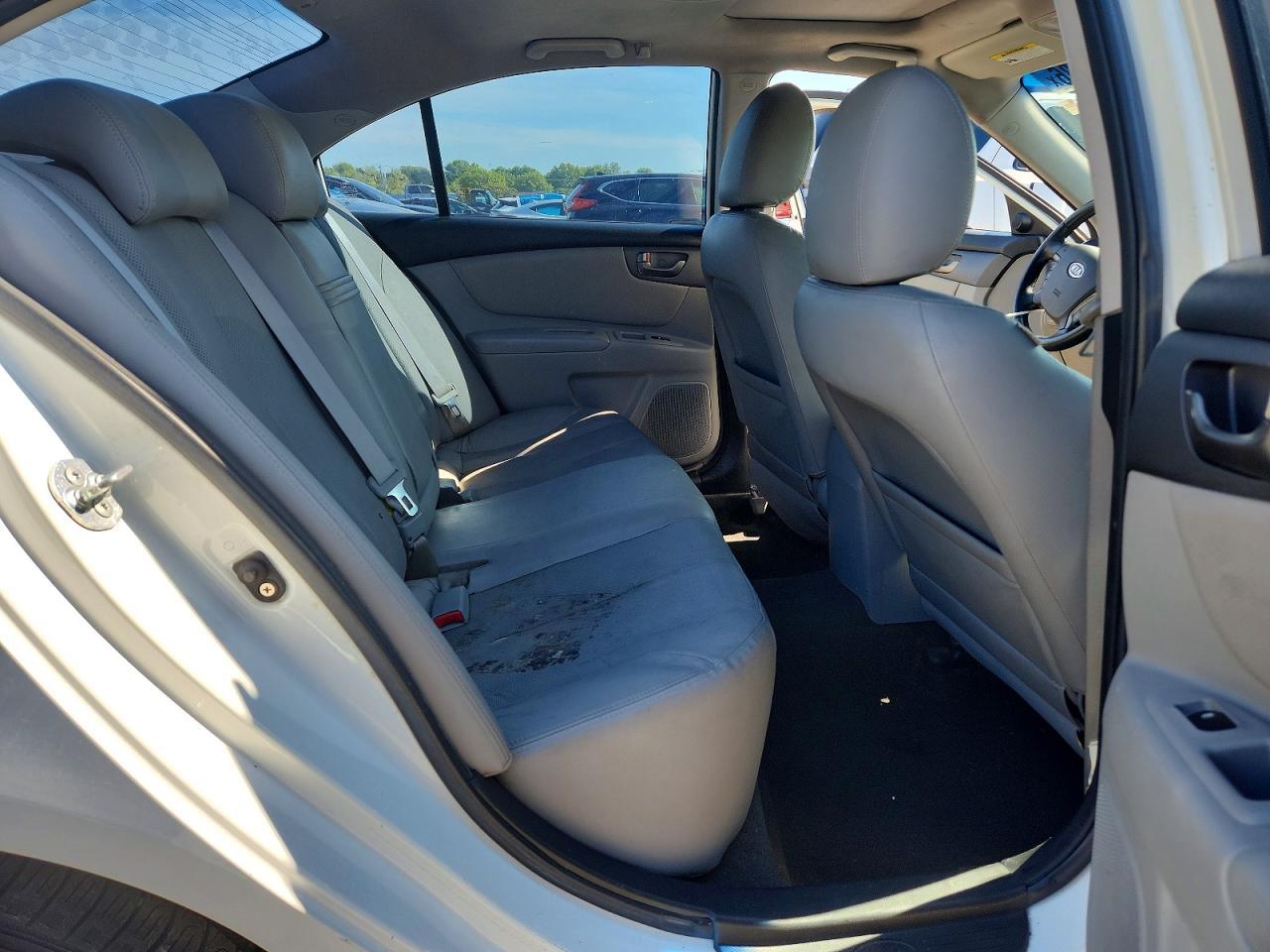 2009 Kia Optima Ex White vin: KNAGE224095322355