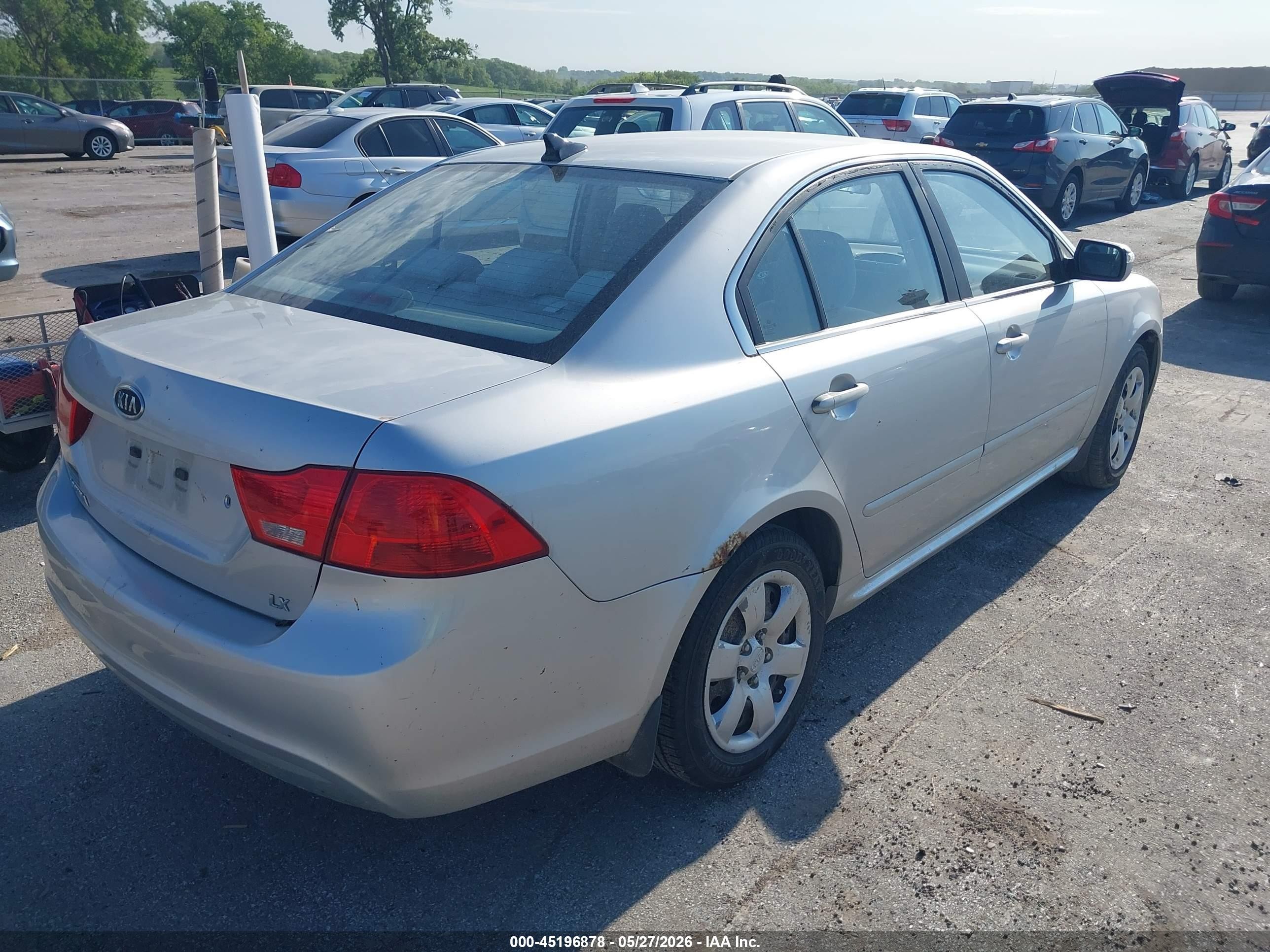 2009 Kia Optima Lx Silver vin: KNAGE228095351048