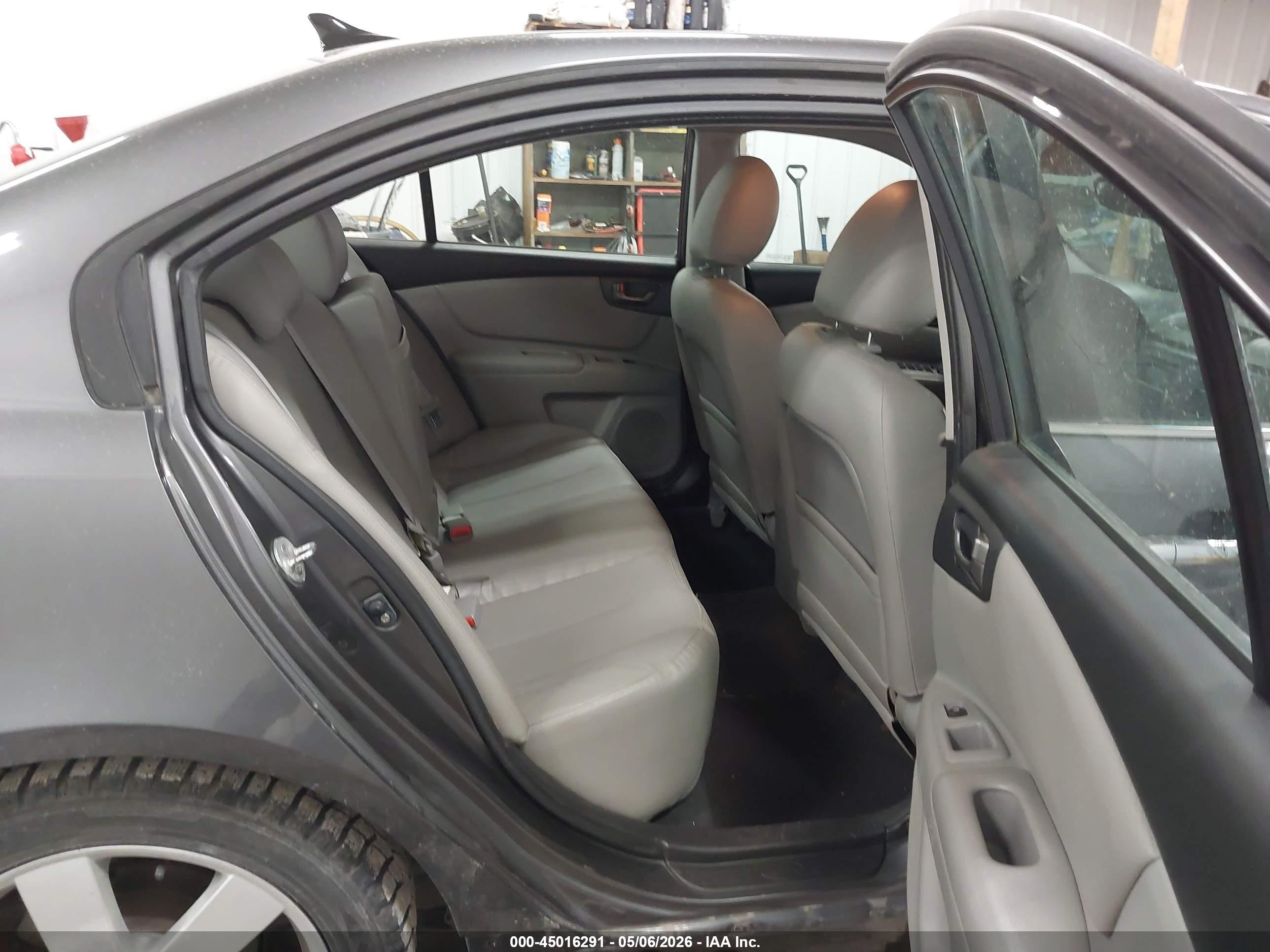 2009 Kia Optima Ex Gray vin: KNAGE228195320262