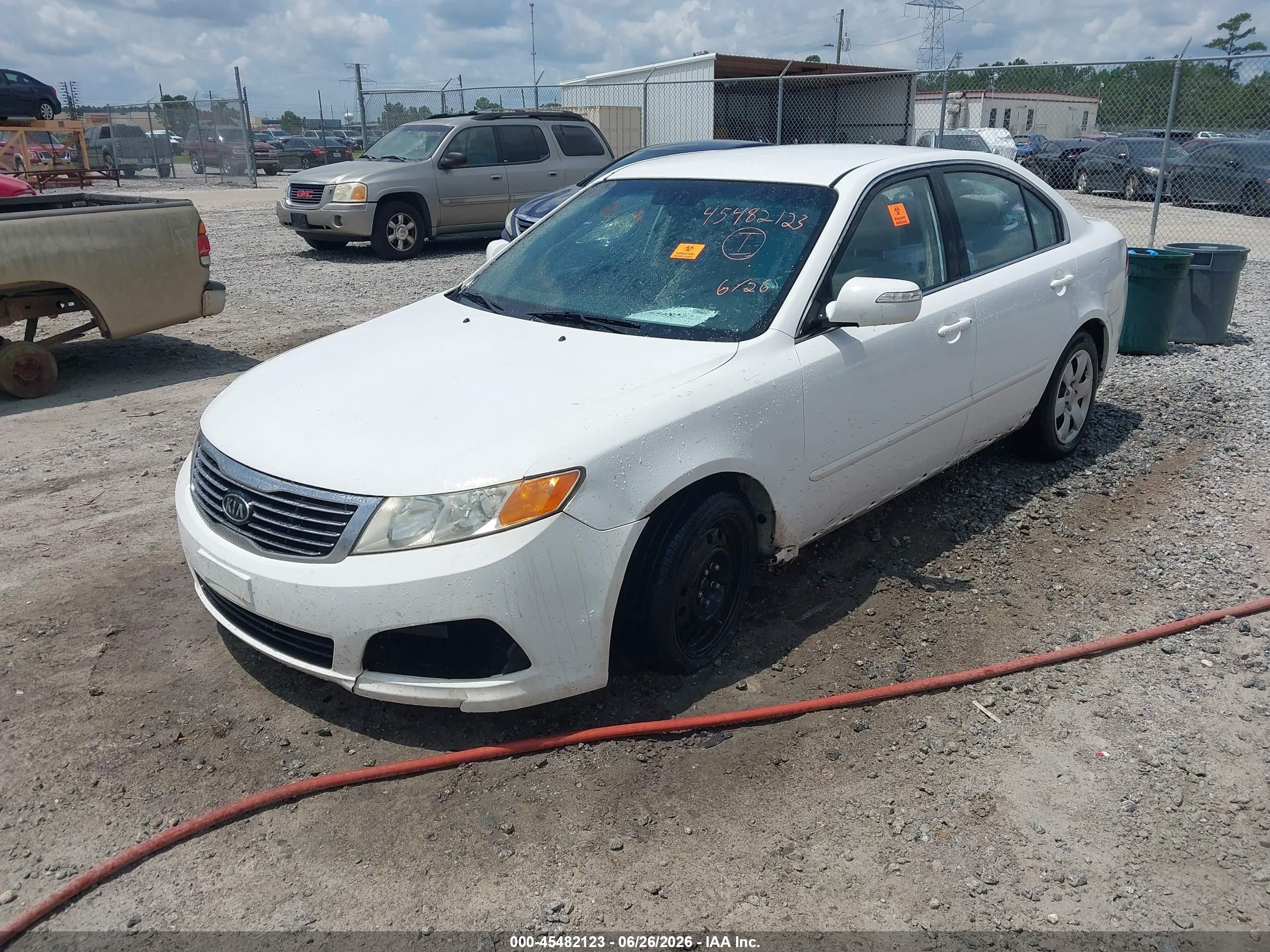 2009 Kia Optima Lx Белый vin: KNAGE228295292519