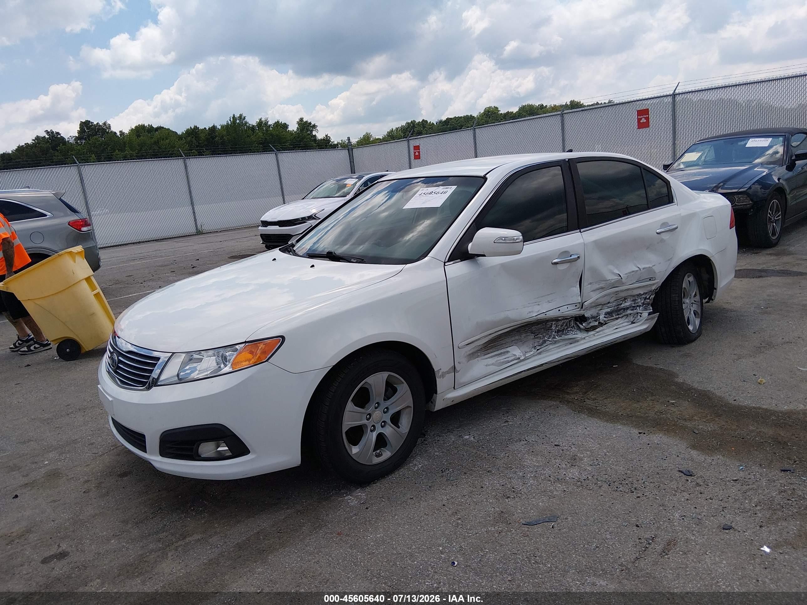 2009 Kia Optima Ex White vin: KNAGE228295295131