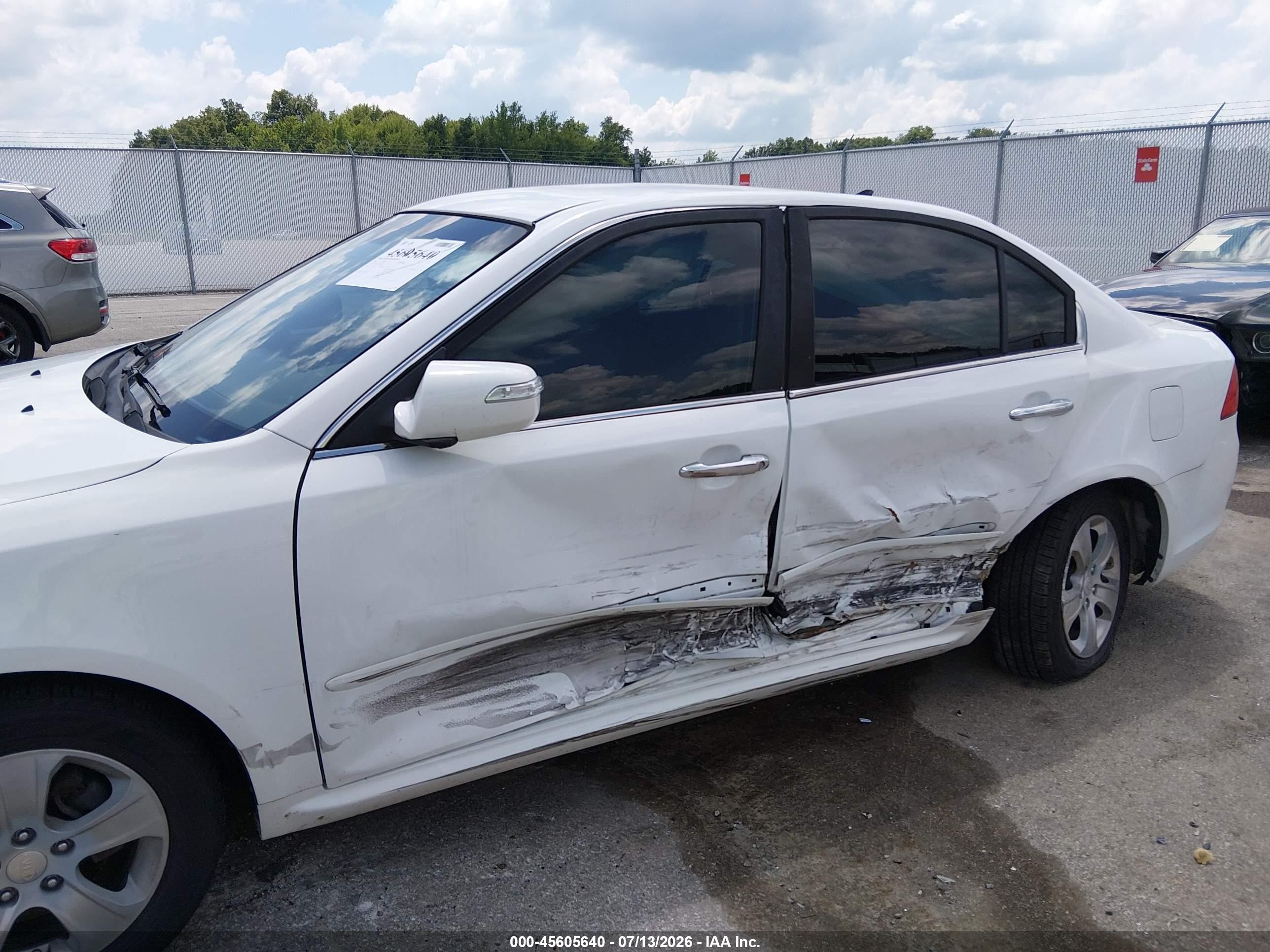 2009 Kia Optima Ex White vin: KNAGE228295295131