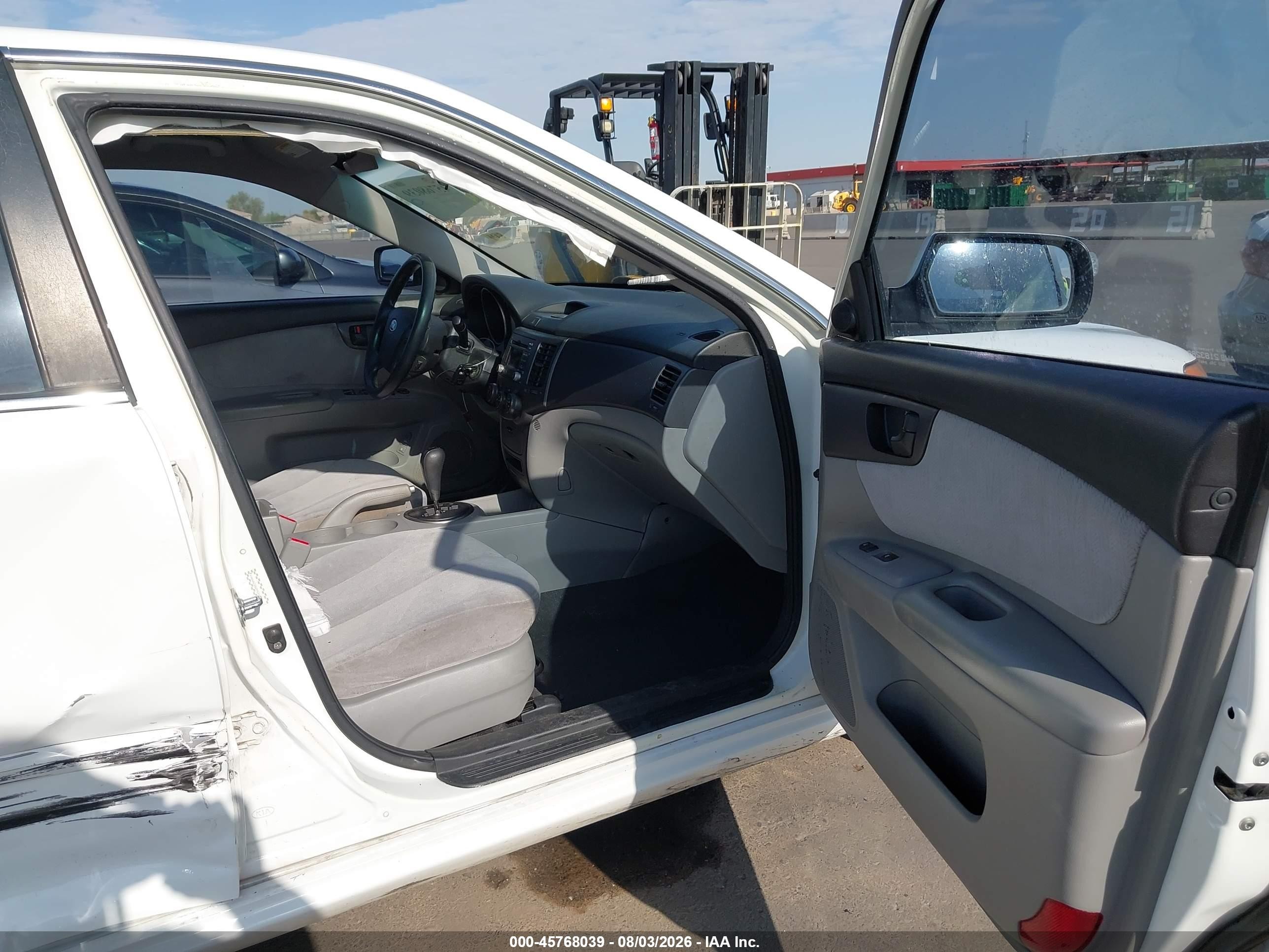 2009 Kia Optima Lx White vin: KNAGE228295314003