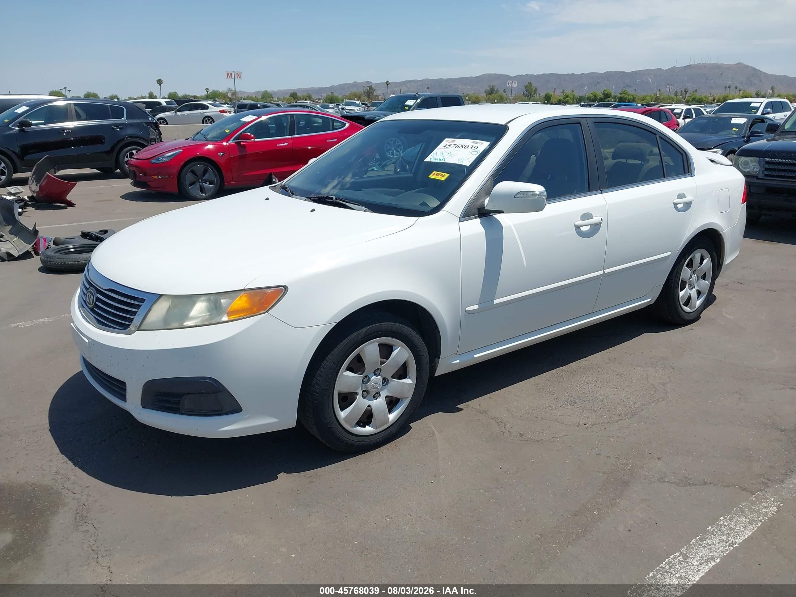 2009 Kia Optima Lx White vin: KNAGE228295314003