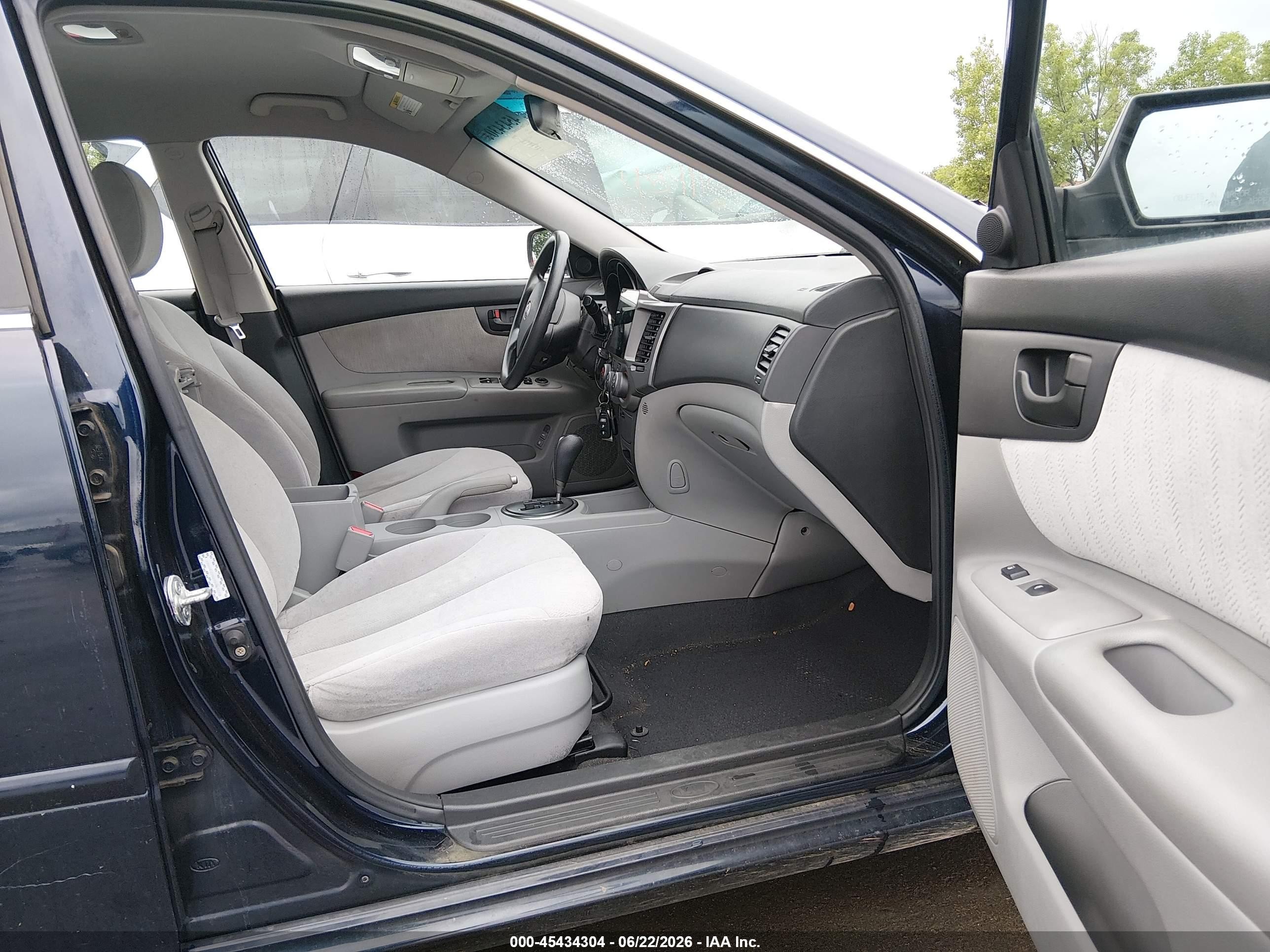 2009 Kia Optima Lx Blue vin: KNAGE228295360270
