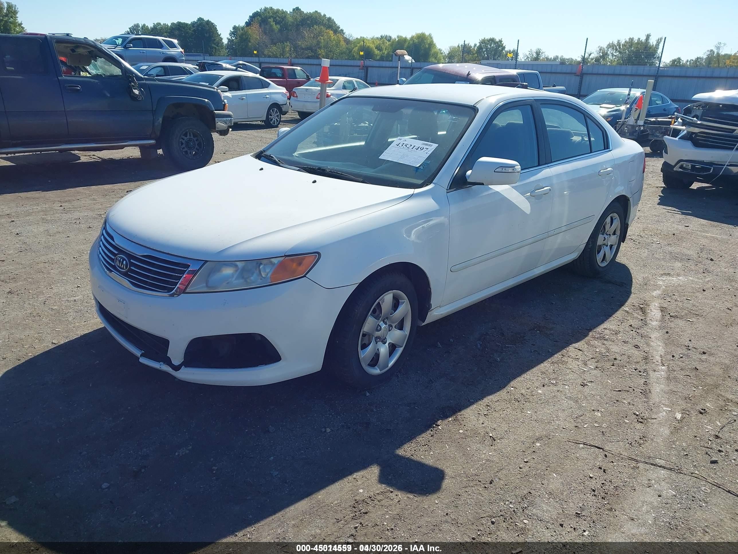 2009 Kia Optima Lx White vin: KNAGE228295367607