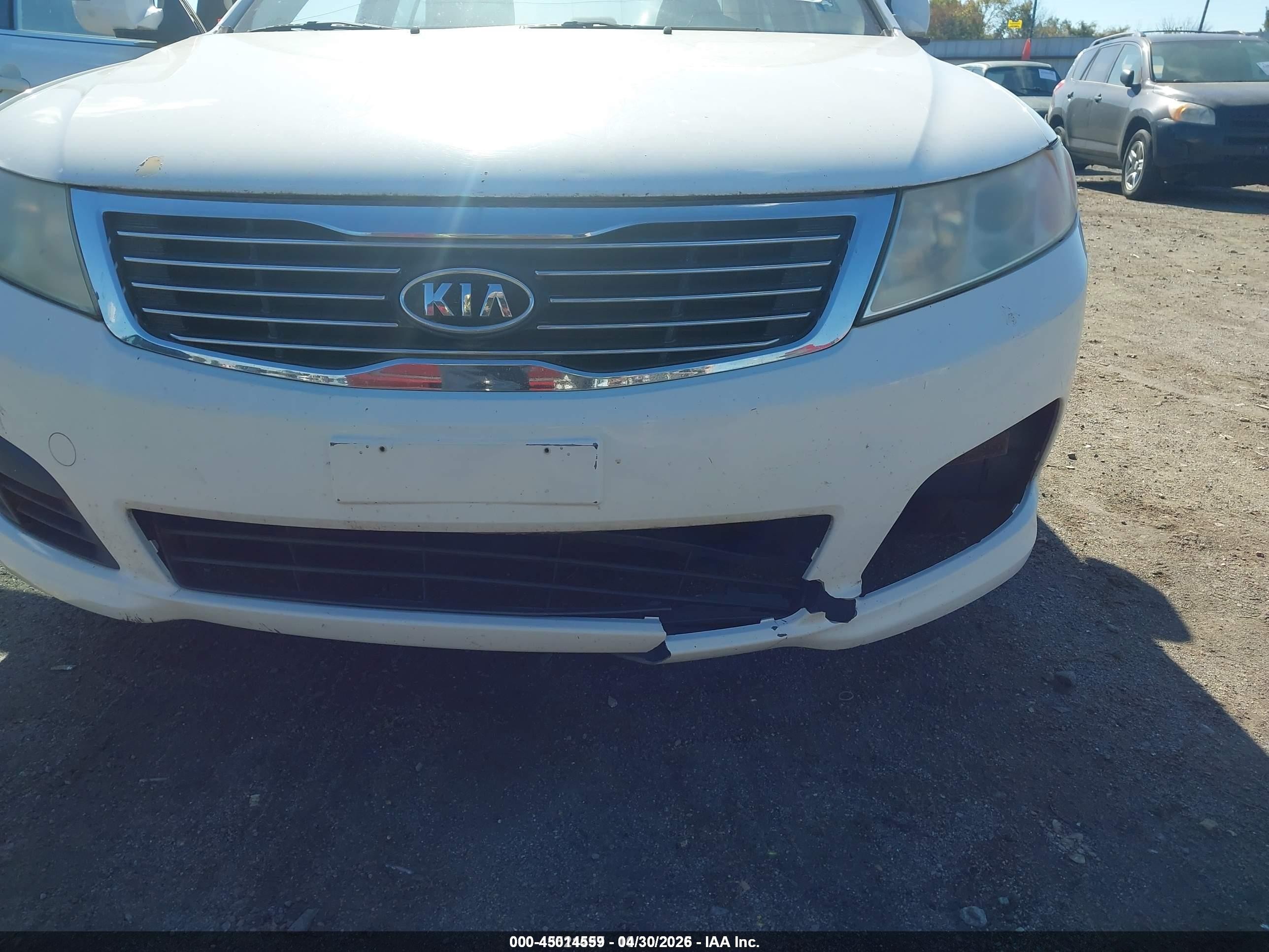 2009 Kia Optima Lx White vin: KNAGE228295367607