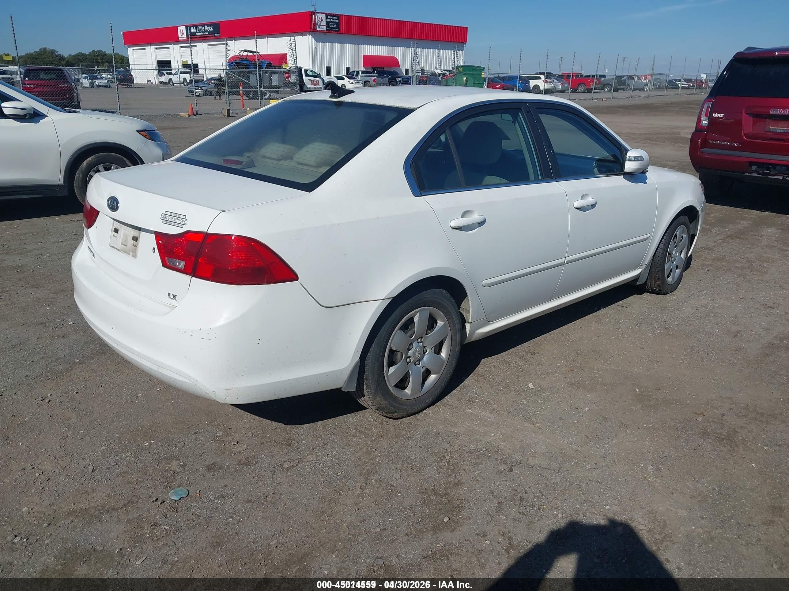 2009 Kia Optima Lx White vin: KNAGE228295367607
