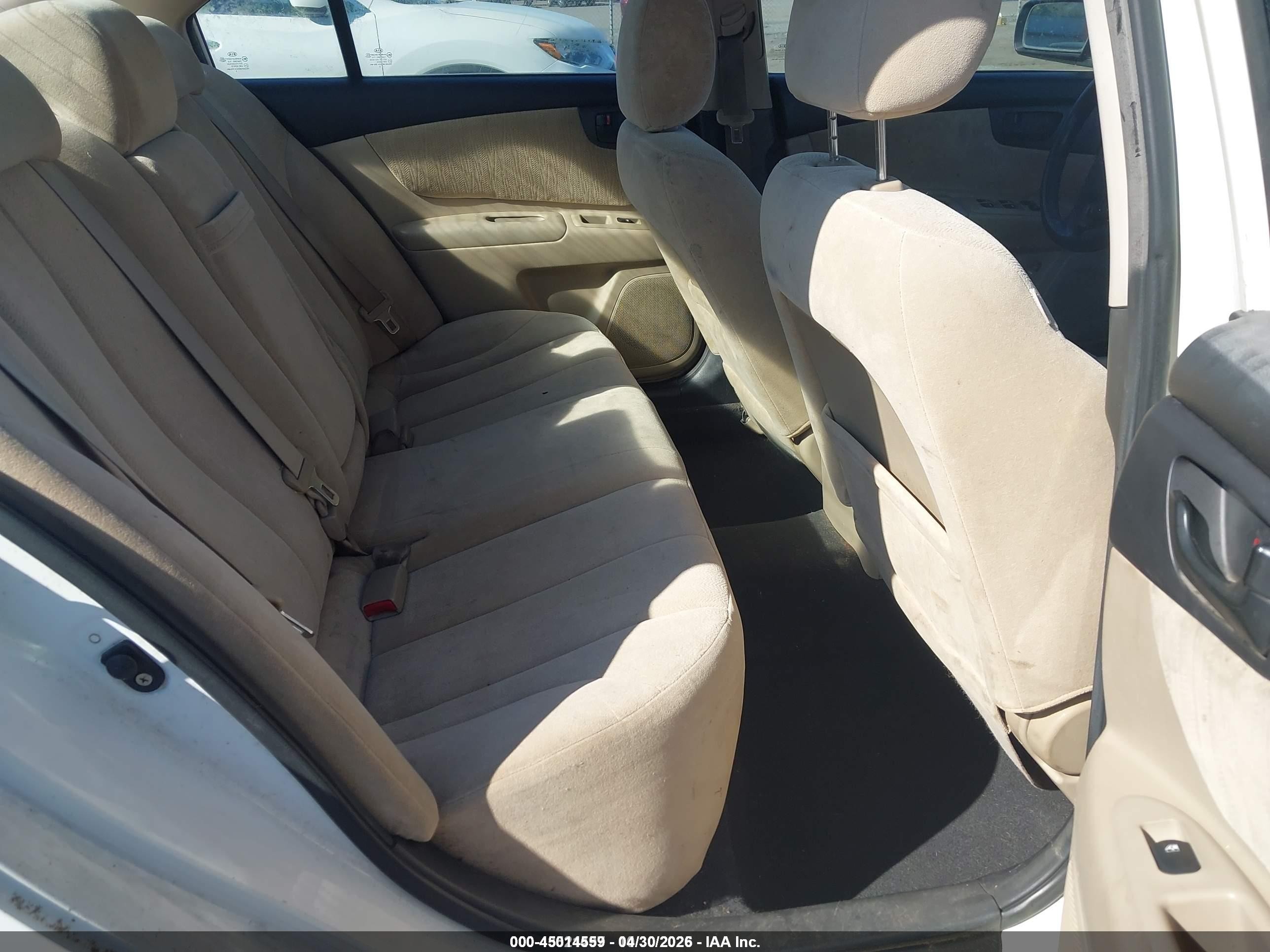 2009 Kia Optima Lx White vin: KNAGE228295367607