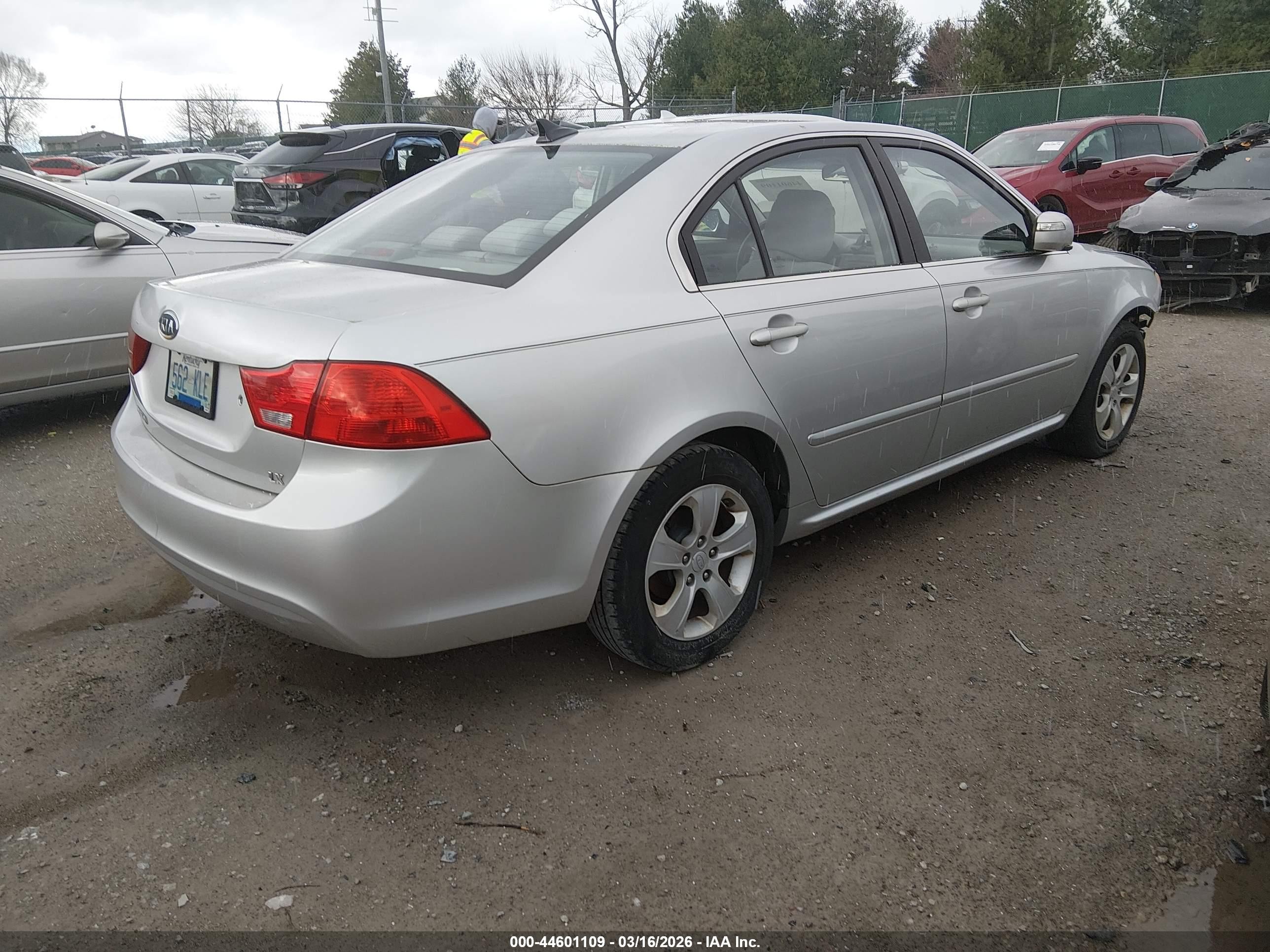 2009 Kia Optima Lx Silver vin: KNAGE228395293632