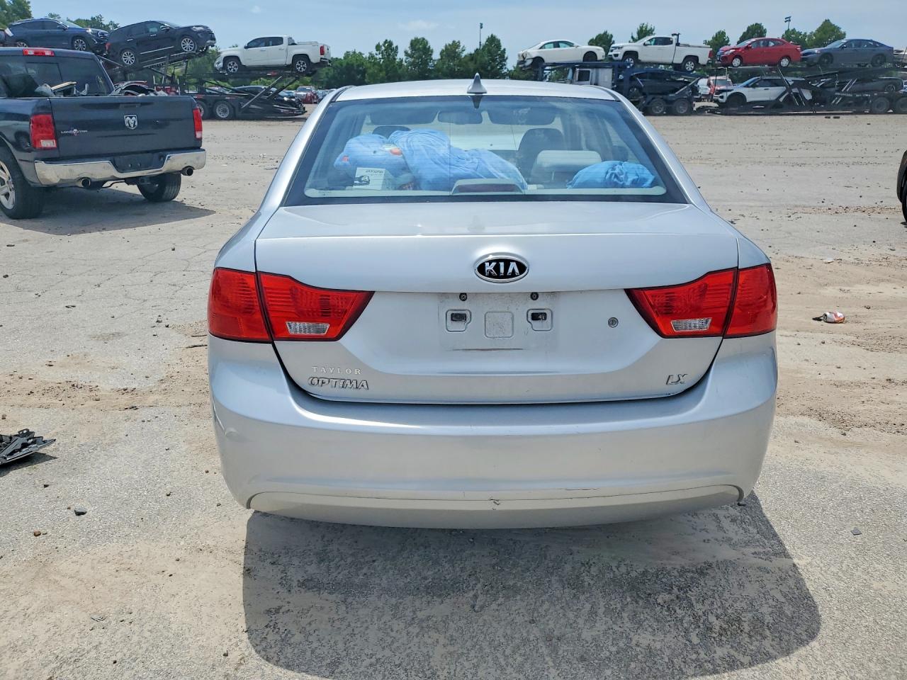 2009 Kia Optima Lx Серебряный vin: KNAGE228495321454