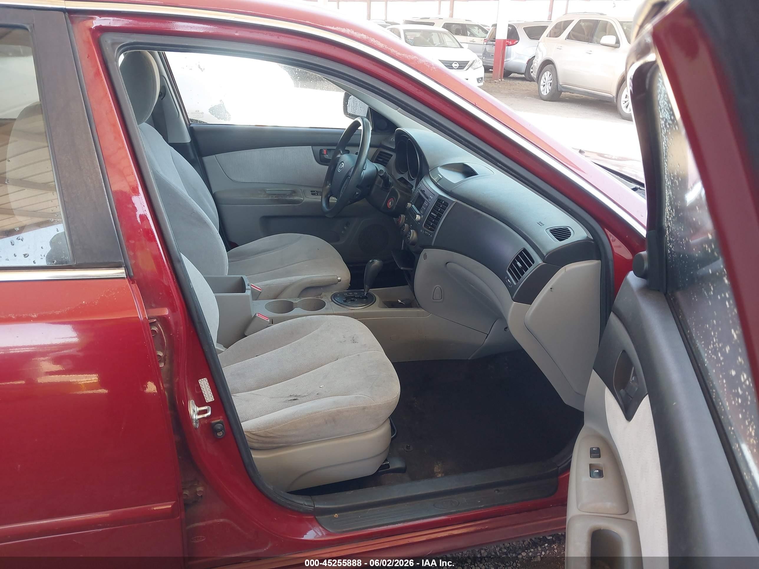 2009 Kia Optima Lx Red vin: KNAGE228595308051