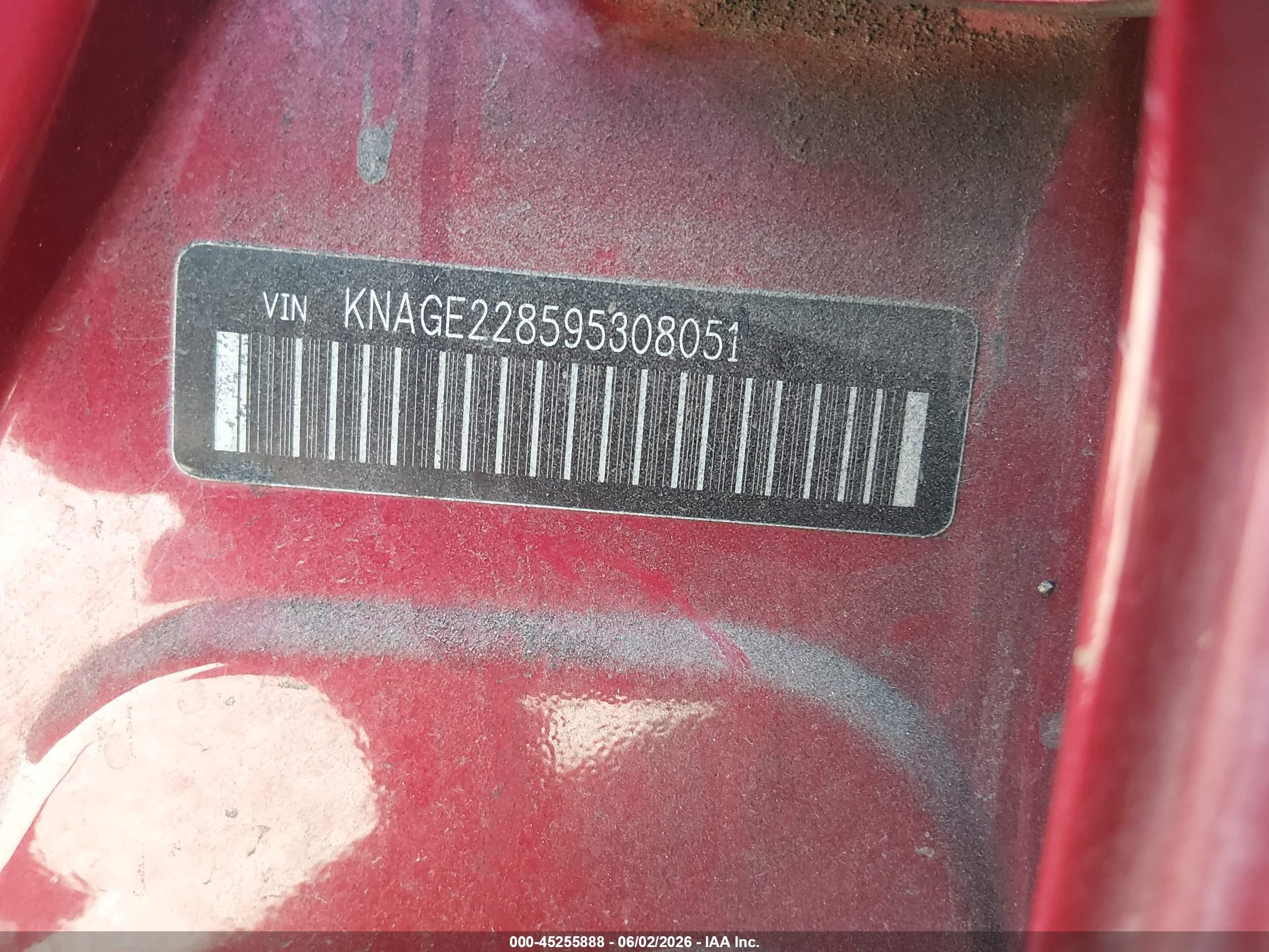 2009 Kia Optima Lx Red vin: KNAGE228595308051