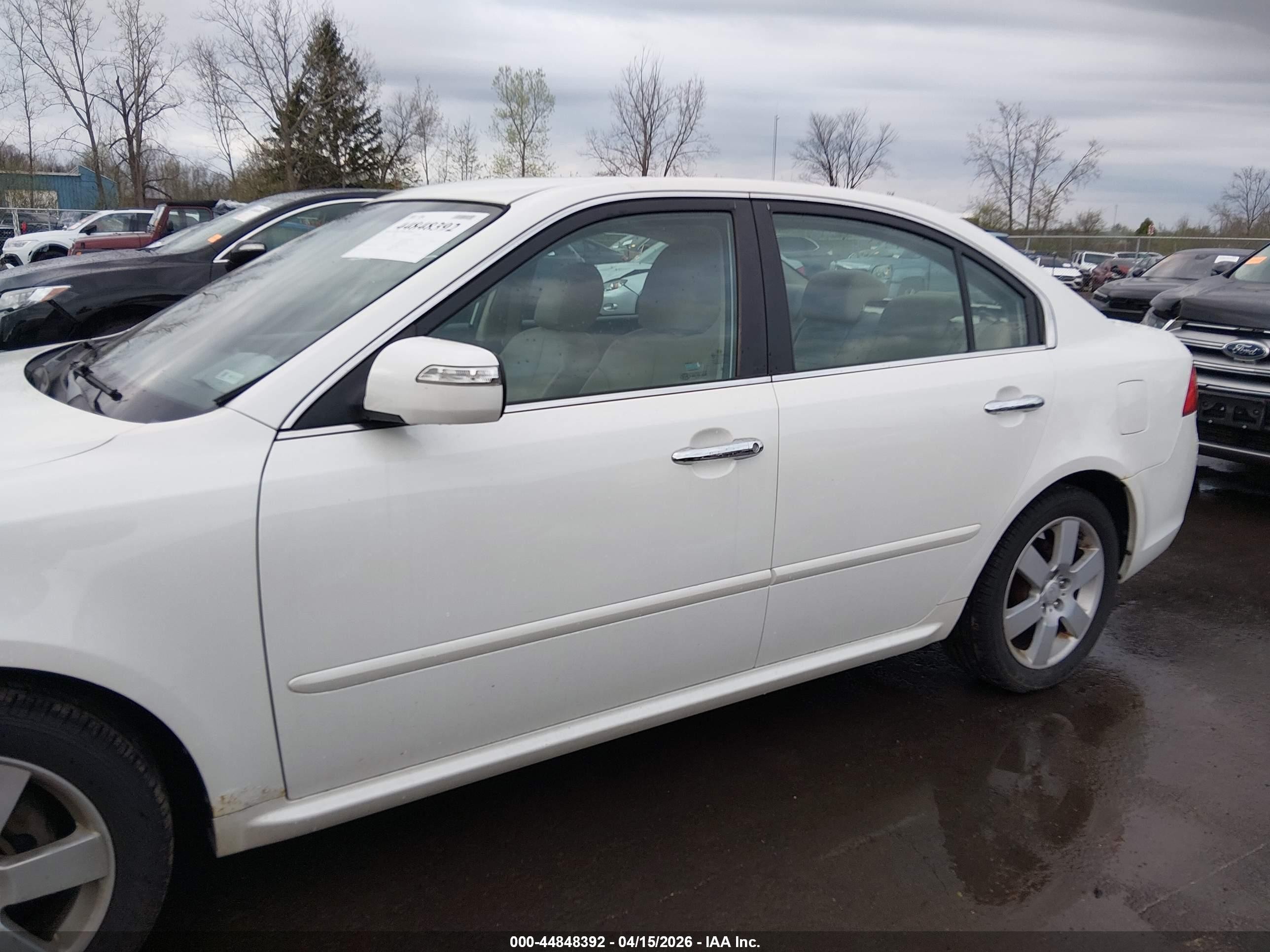 2009 Kia Optima Ex Белый vin: KNAGE228595317106