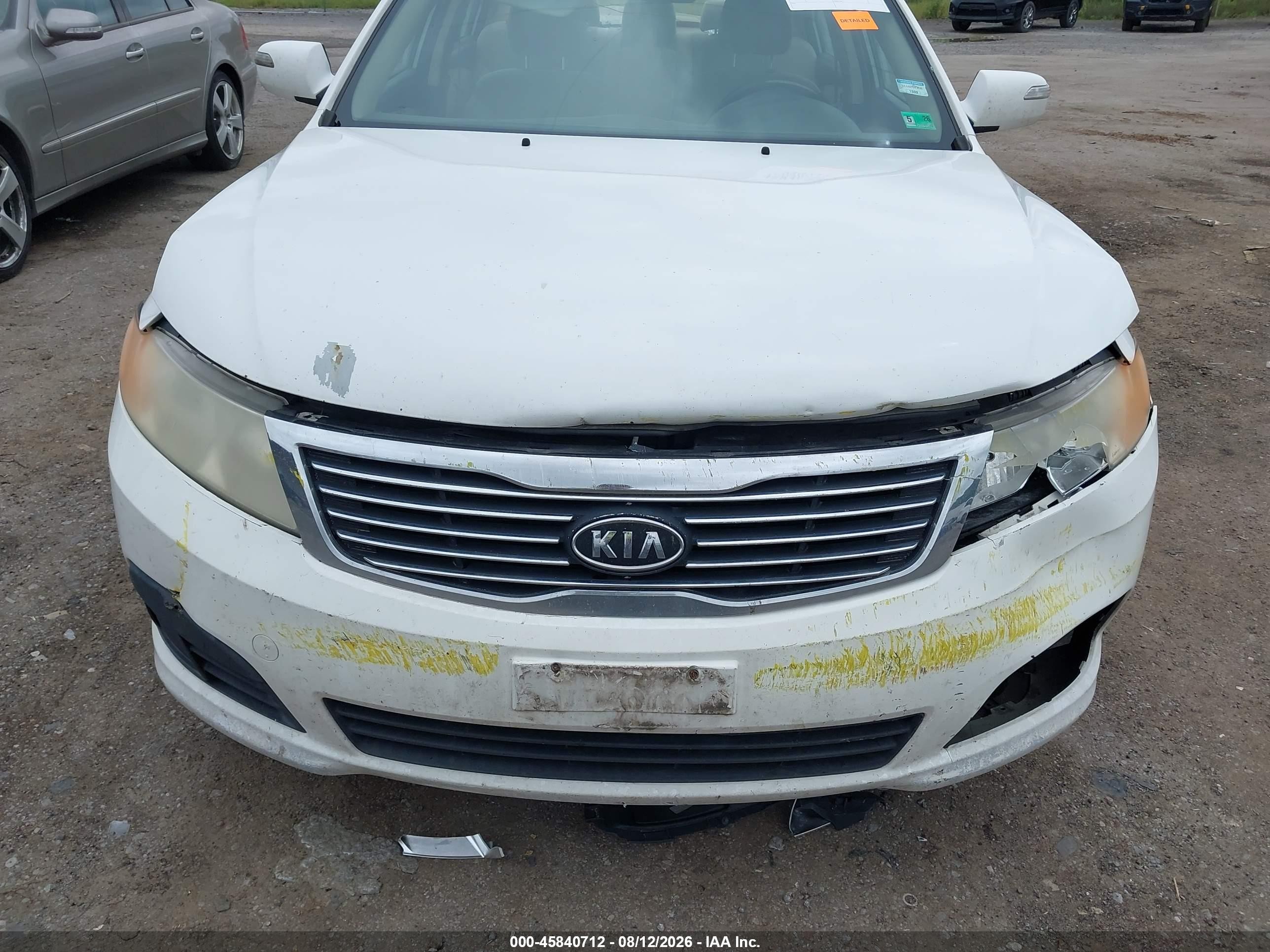 2009 Kia Optima Lx White vin: KNAGE228695310813