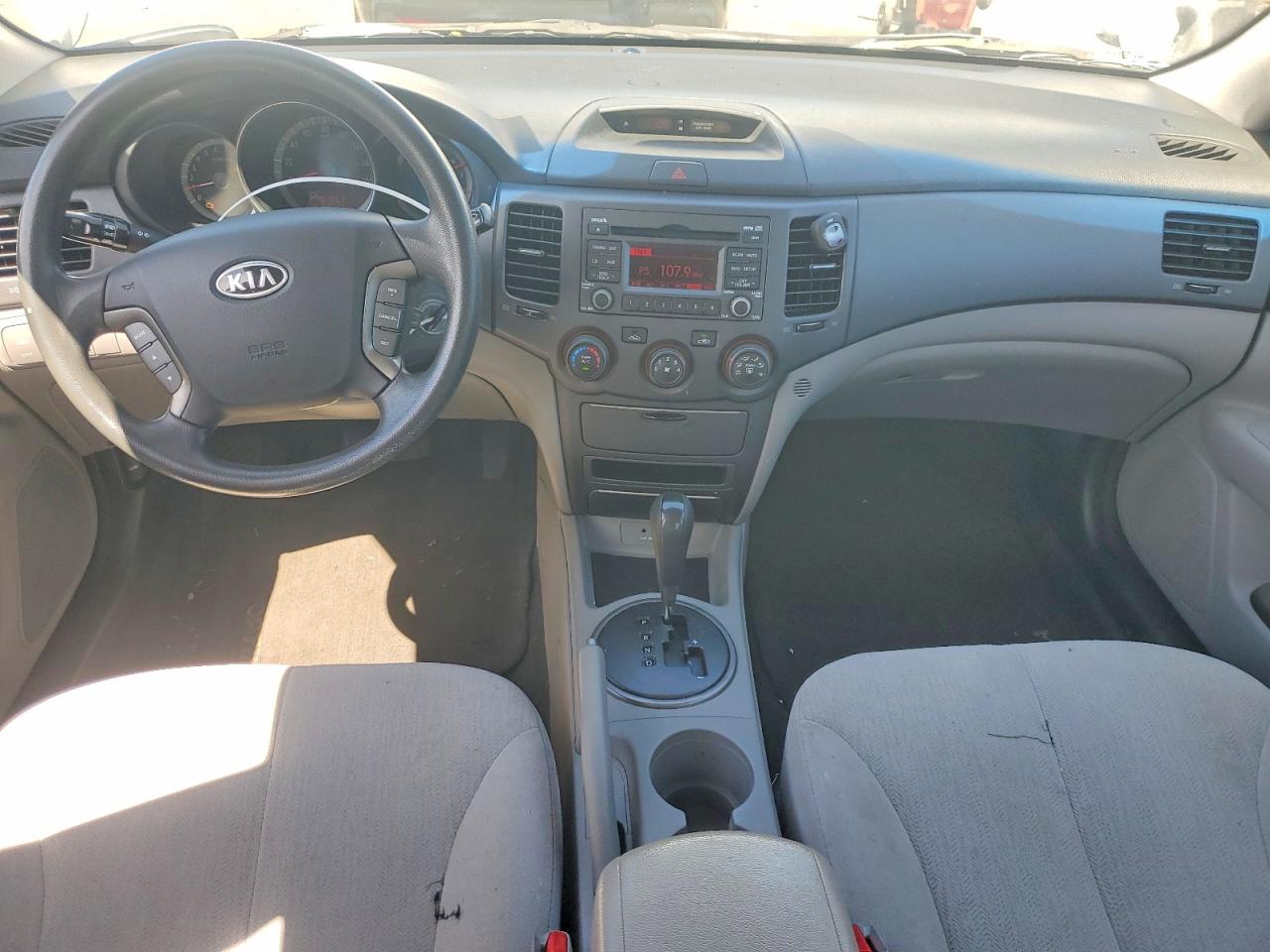 2009 Kia Optima White vin: KNAGE228895292766