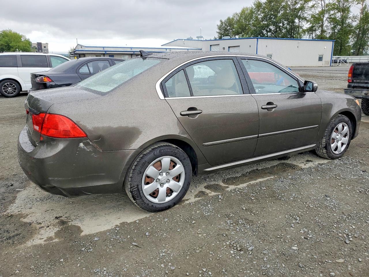 2009 Kia Optima Lx/ex Brown vin: KNAGE228895308917