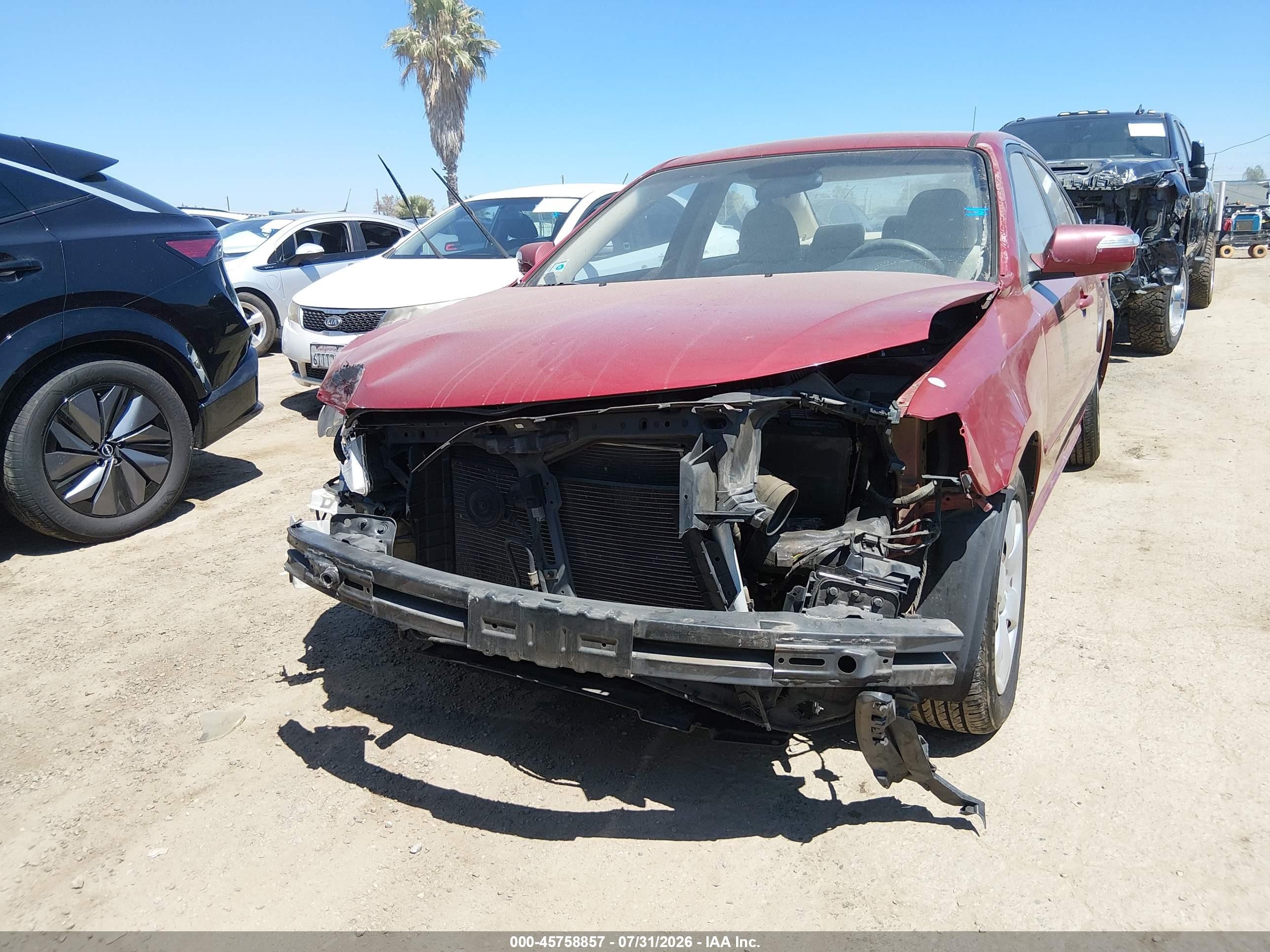 2009 Kia Optima Lx Burgundy vin: KNAGE228895321747