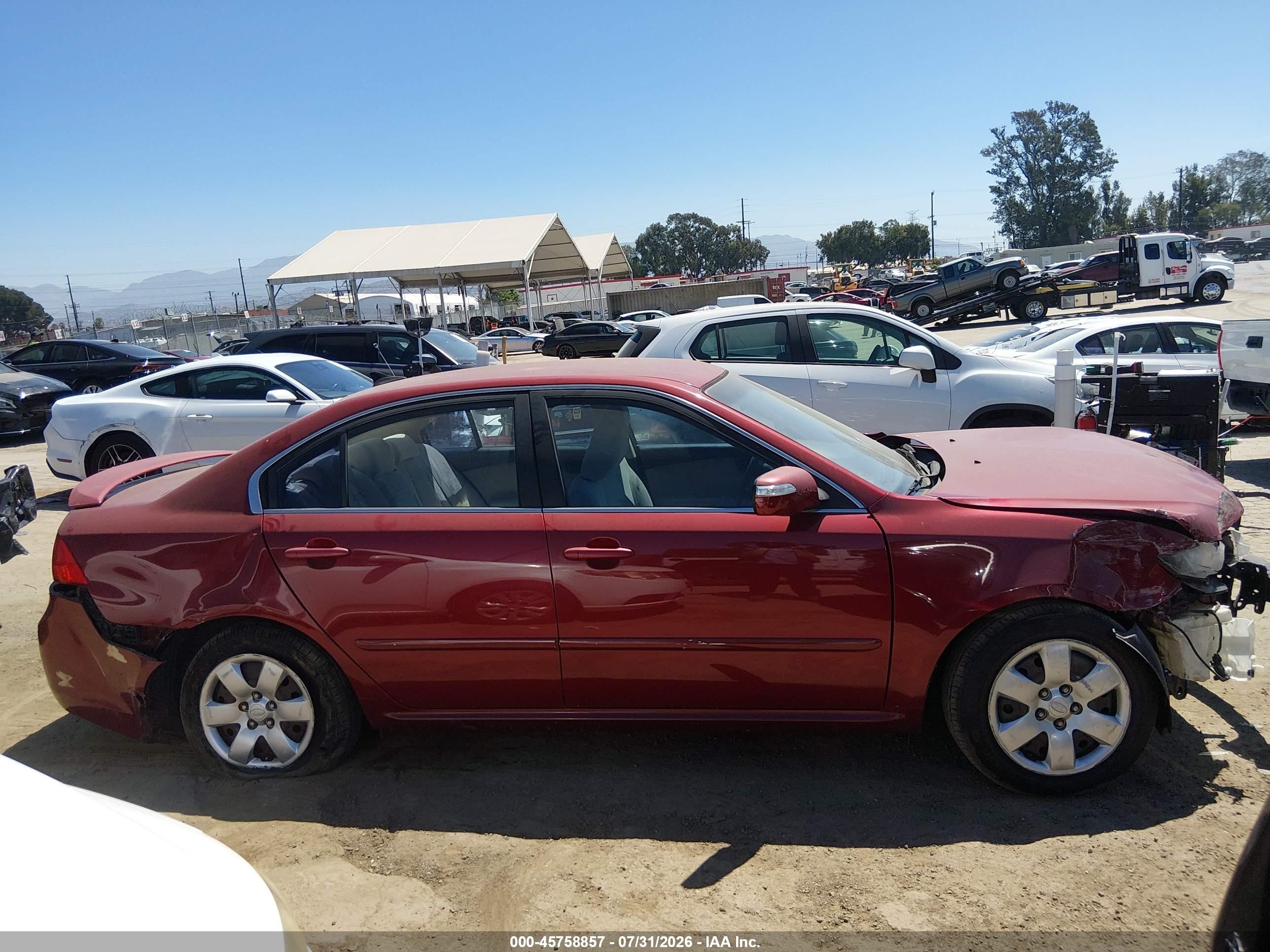 2009 Kia Optima Lx Burgundy vin: KNAGE228895321747