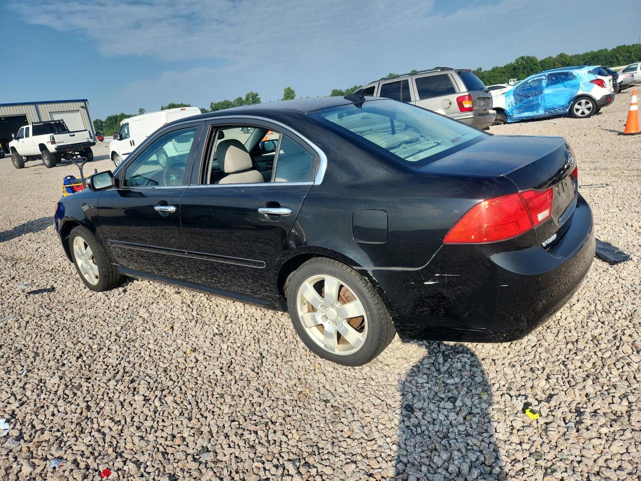 2009 Kia Optima Lx Black vin: KNAGE228995311678