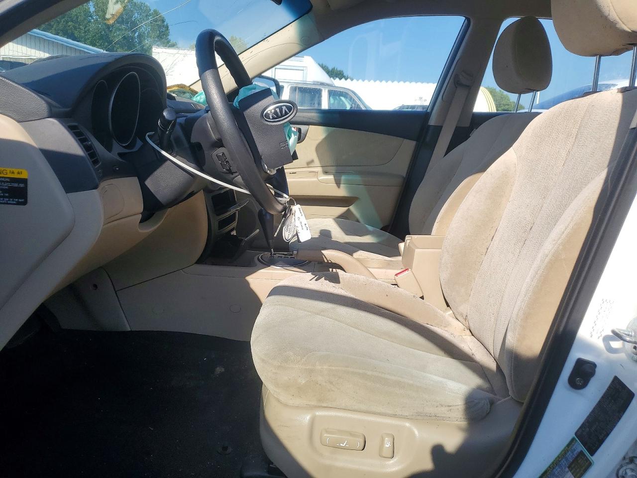 2009 Kia Optima Lx White vin: KNAGE228995311826