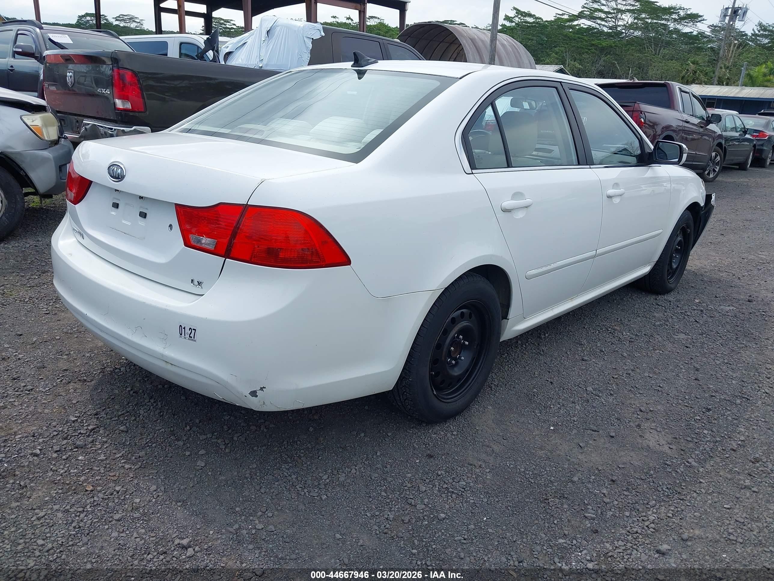 2009 Kia Optima Lx White vin: KNAGE228995333468