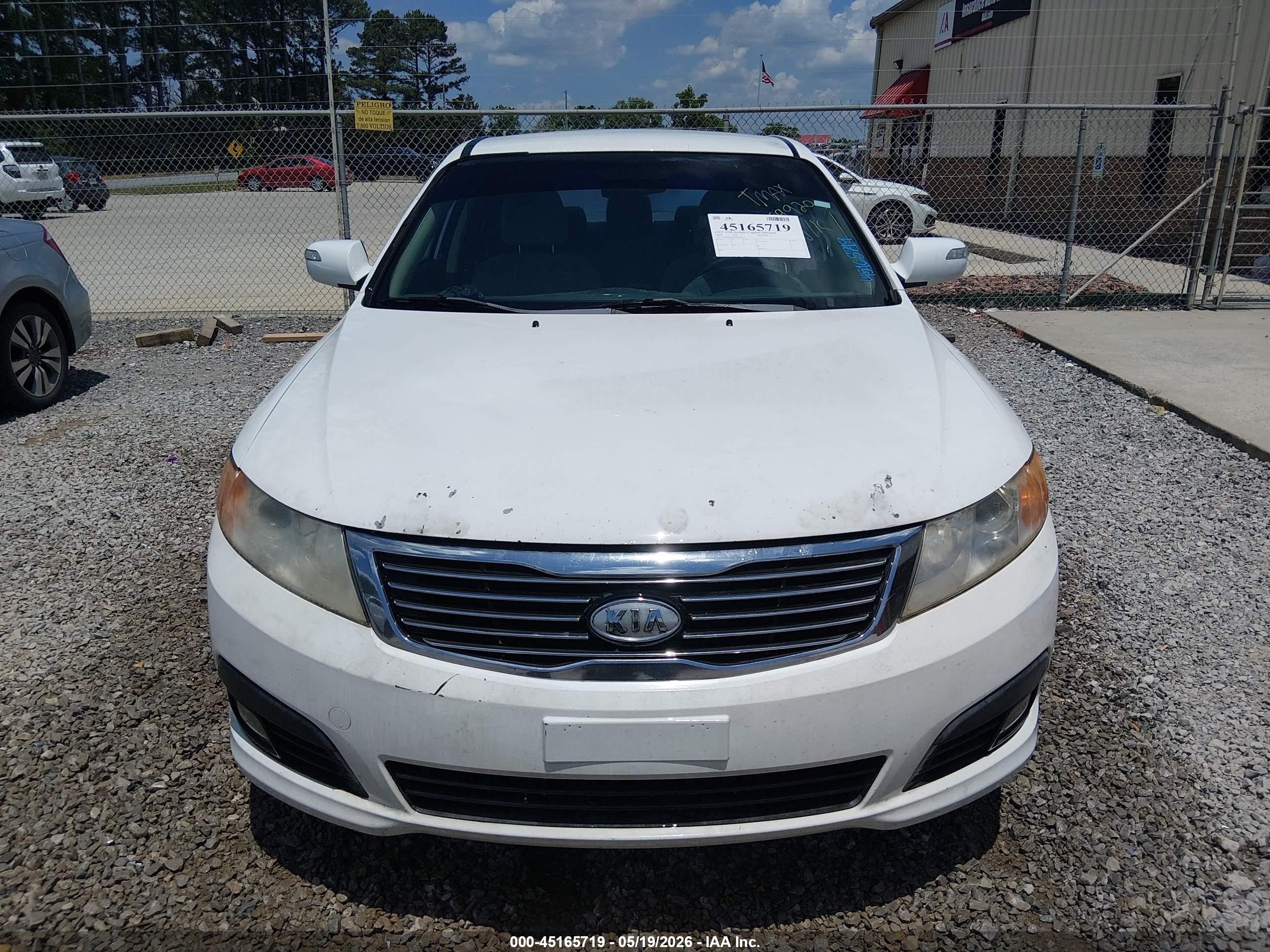 2009 Kia Optima Lx White vin: KNAGE228X95289920