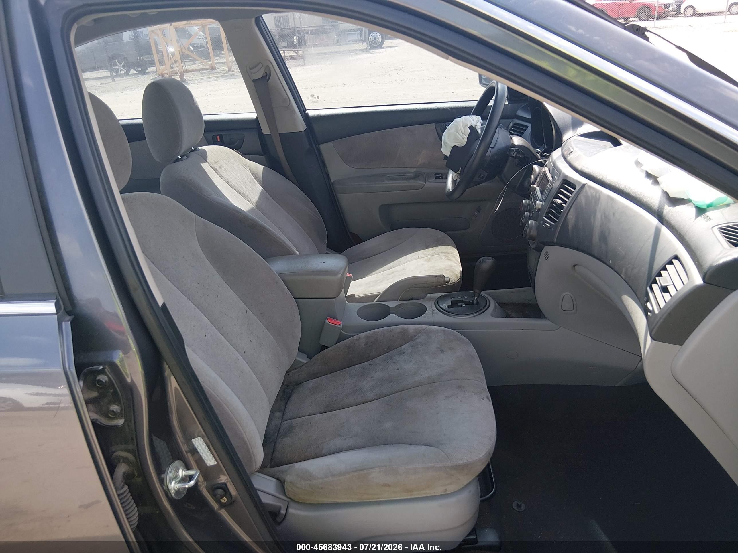 2009 Kia Optima Lx Gray vin: KNAGE228X95311625