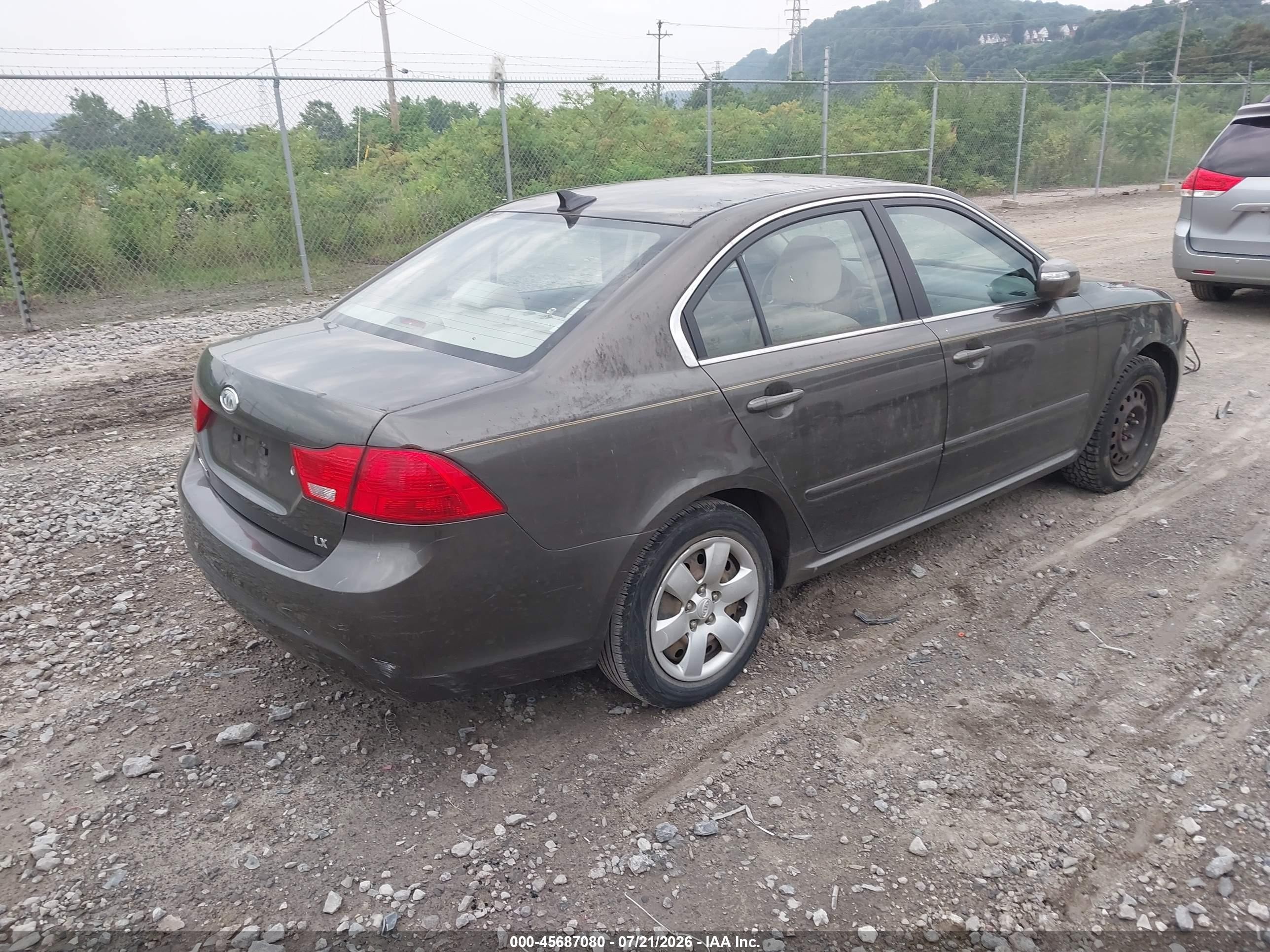 2010 Kia Optima Lx Brown vin: KNAGG4A84A5375171