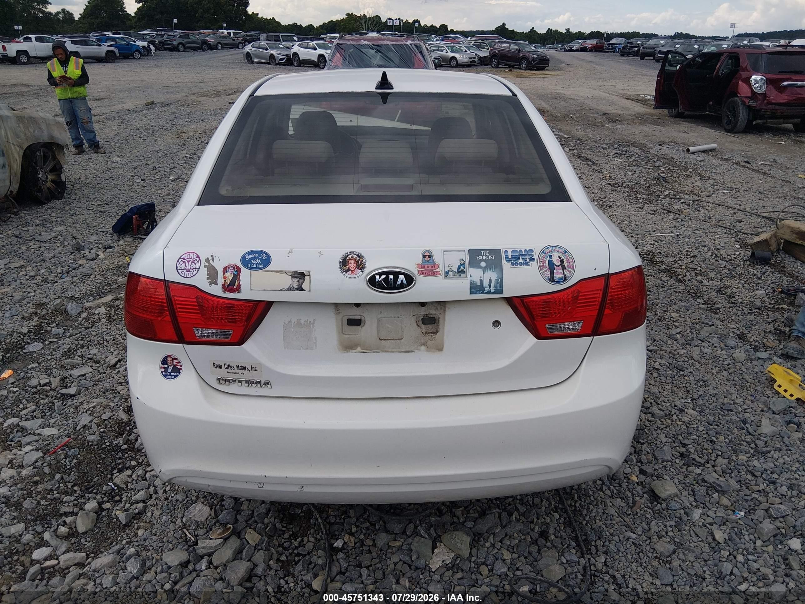 2010 Kia Optima Lx White vin: KNAGG4A84A5379639