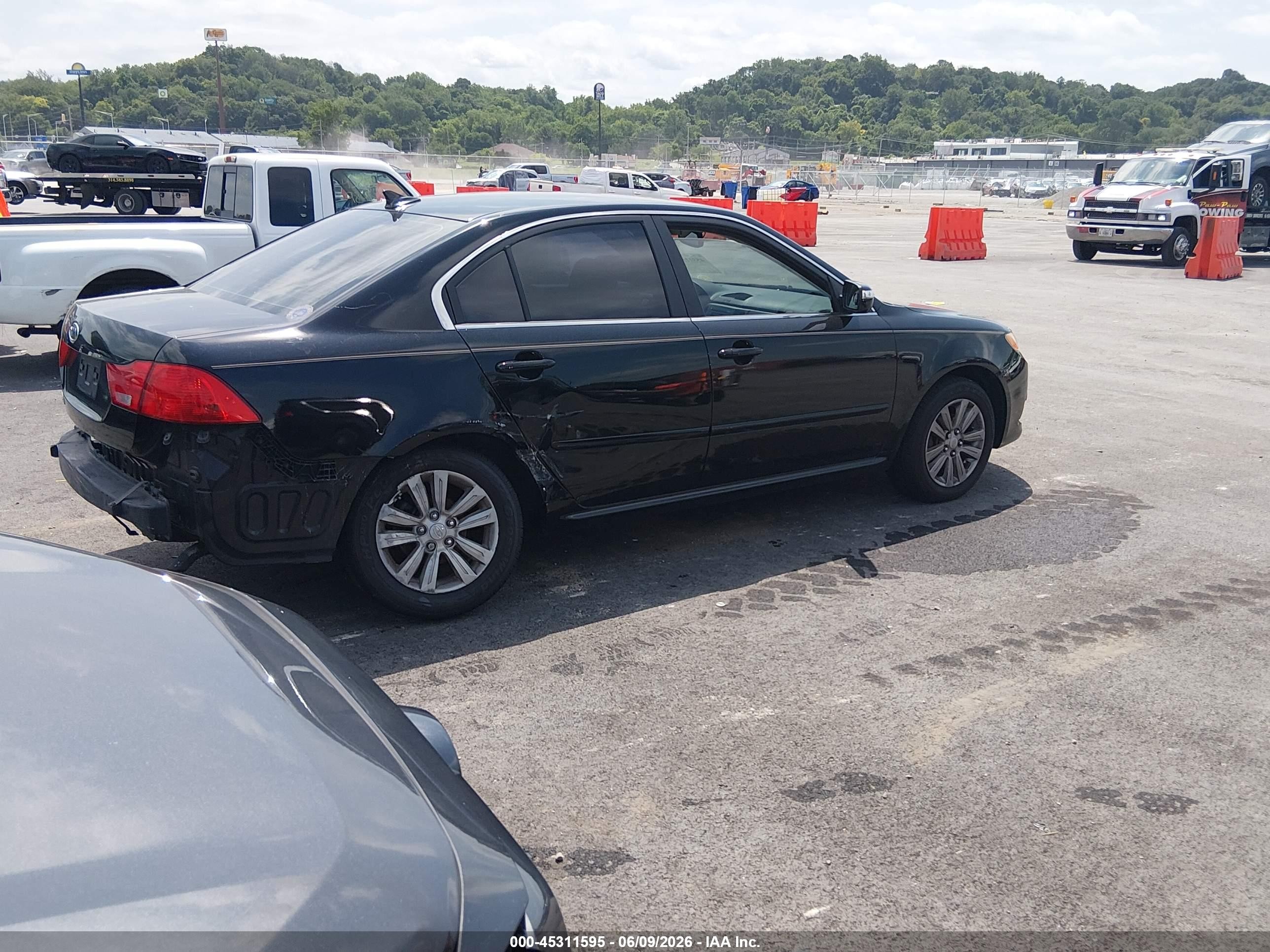 2010 Kia Optima Lx Черный vin: KNAGG4A85A5414642